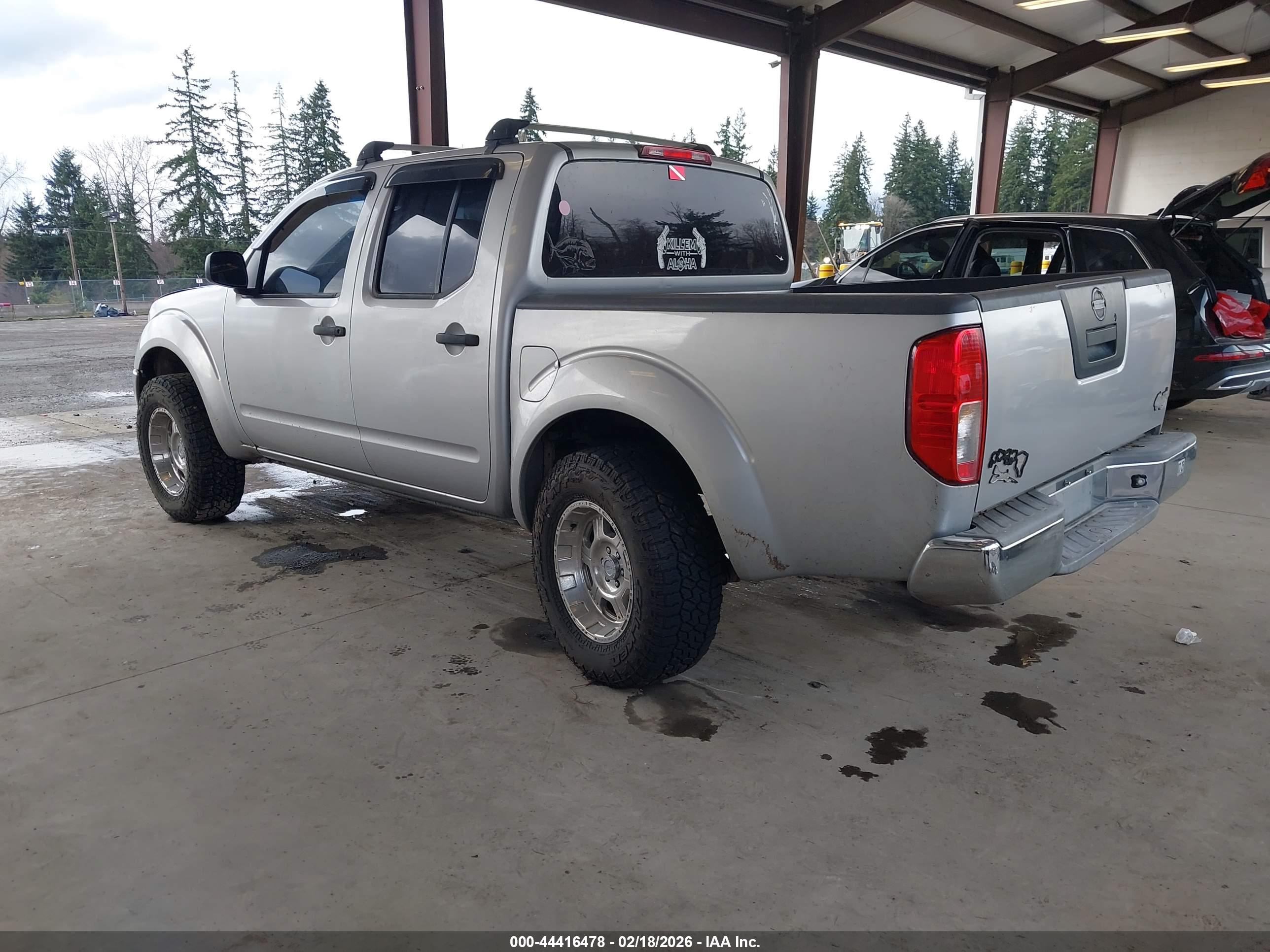NISSAN FRONTIER image 3