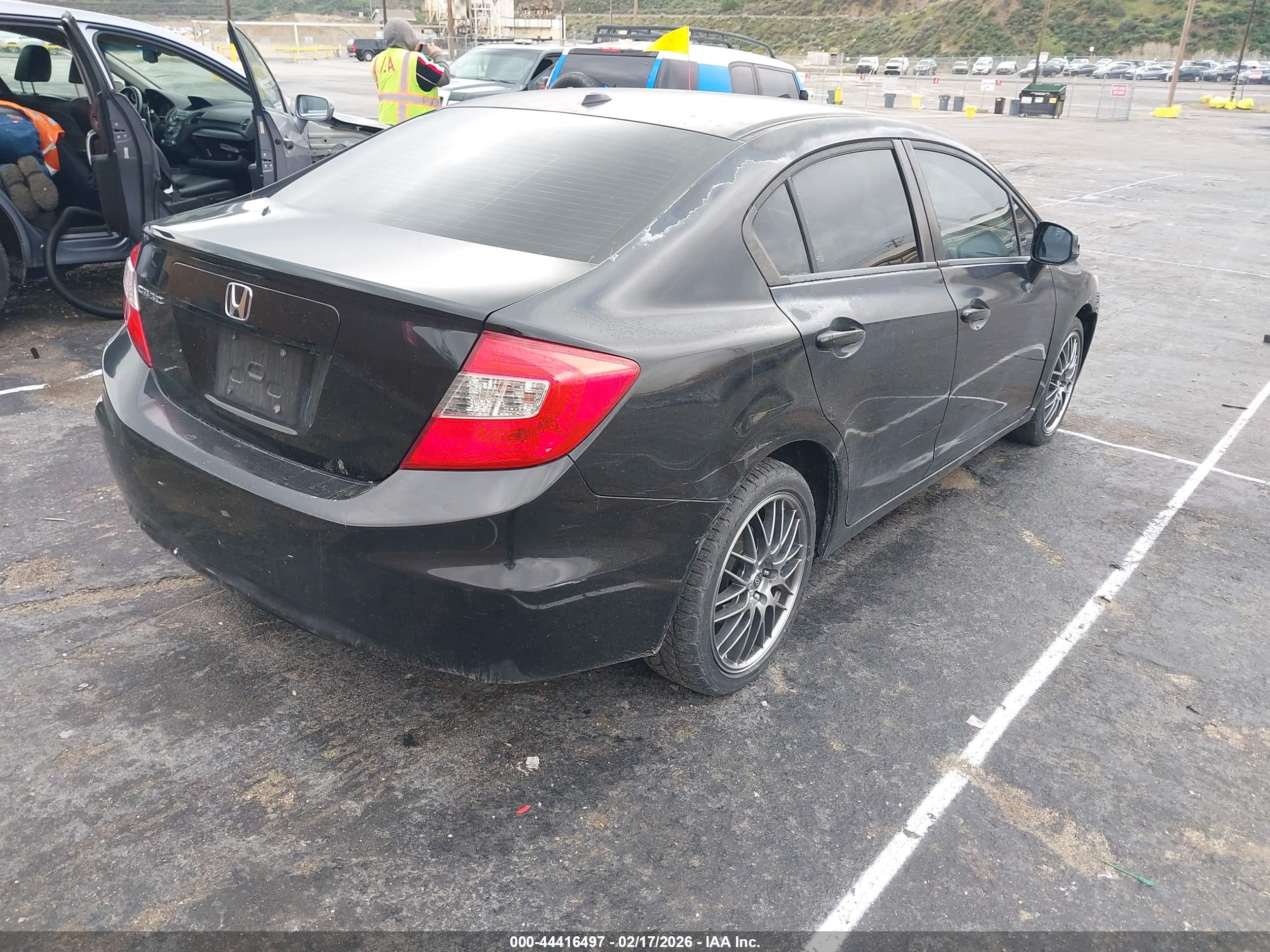 HONDA CIVIC image 4