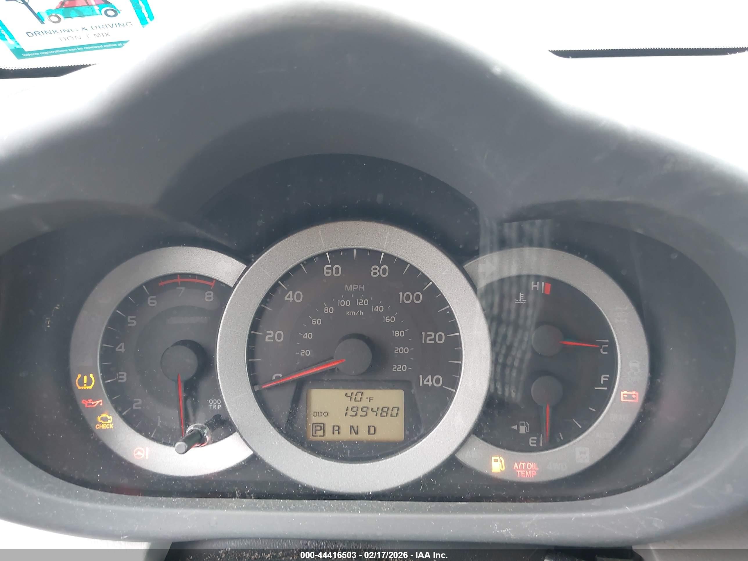 TOYOTA RAV4 image 7