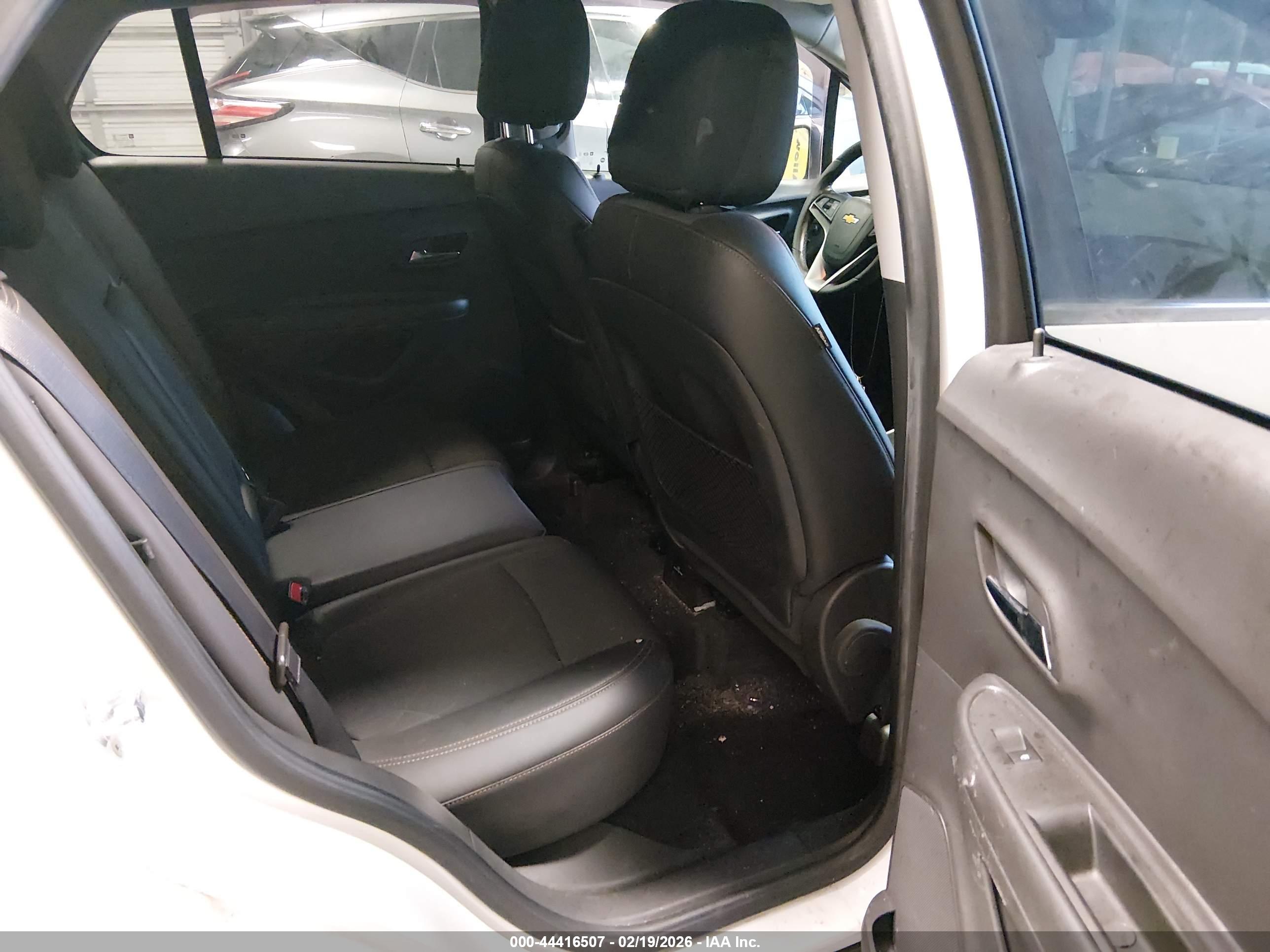 CHEVROLET TRAX image 8