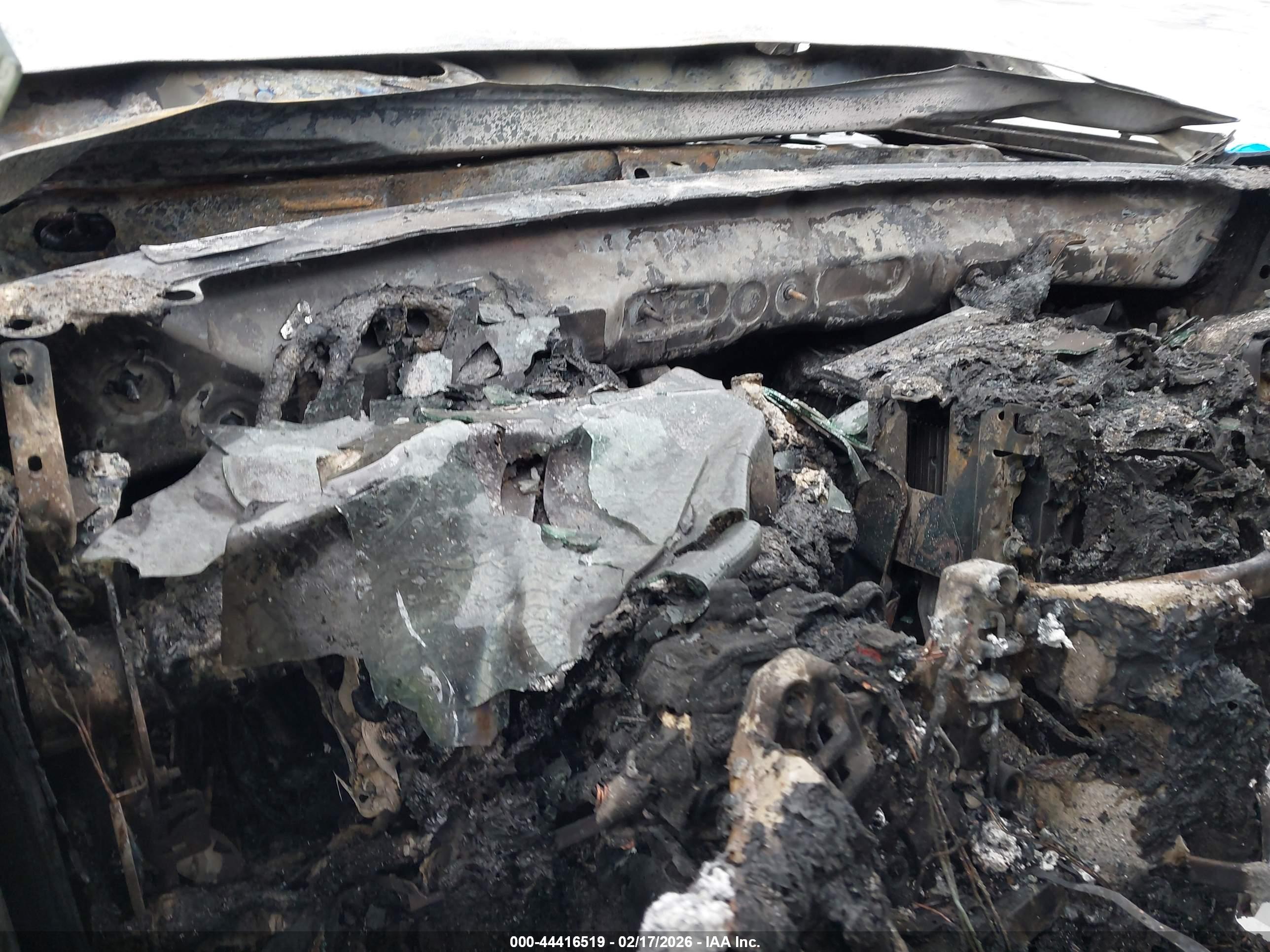 FORD ESCAPE image 7