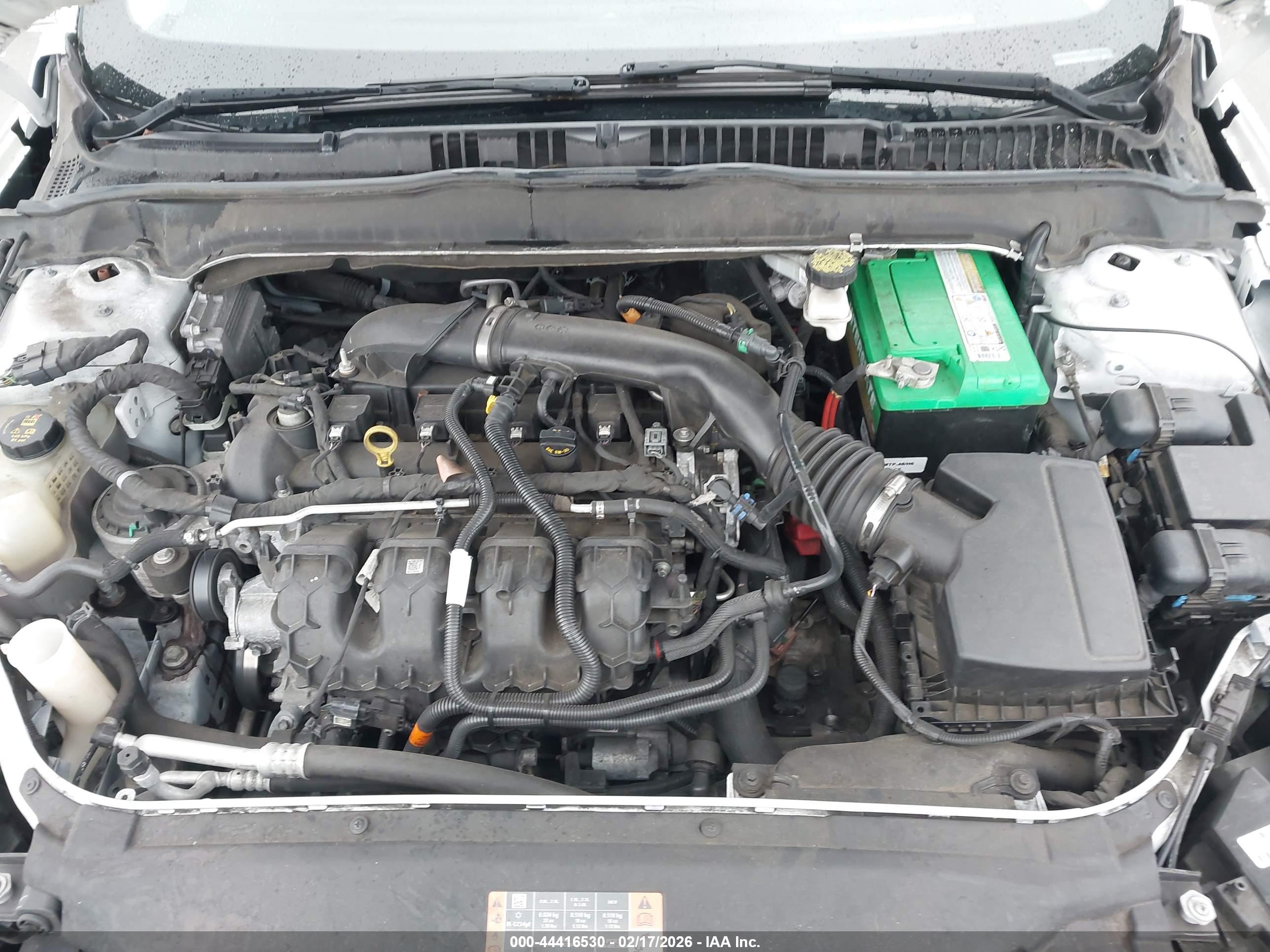 FORD FUSION image 10