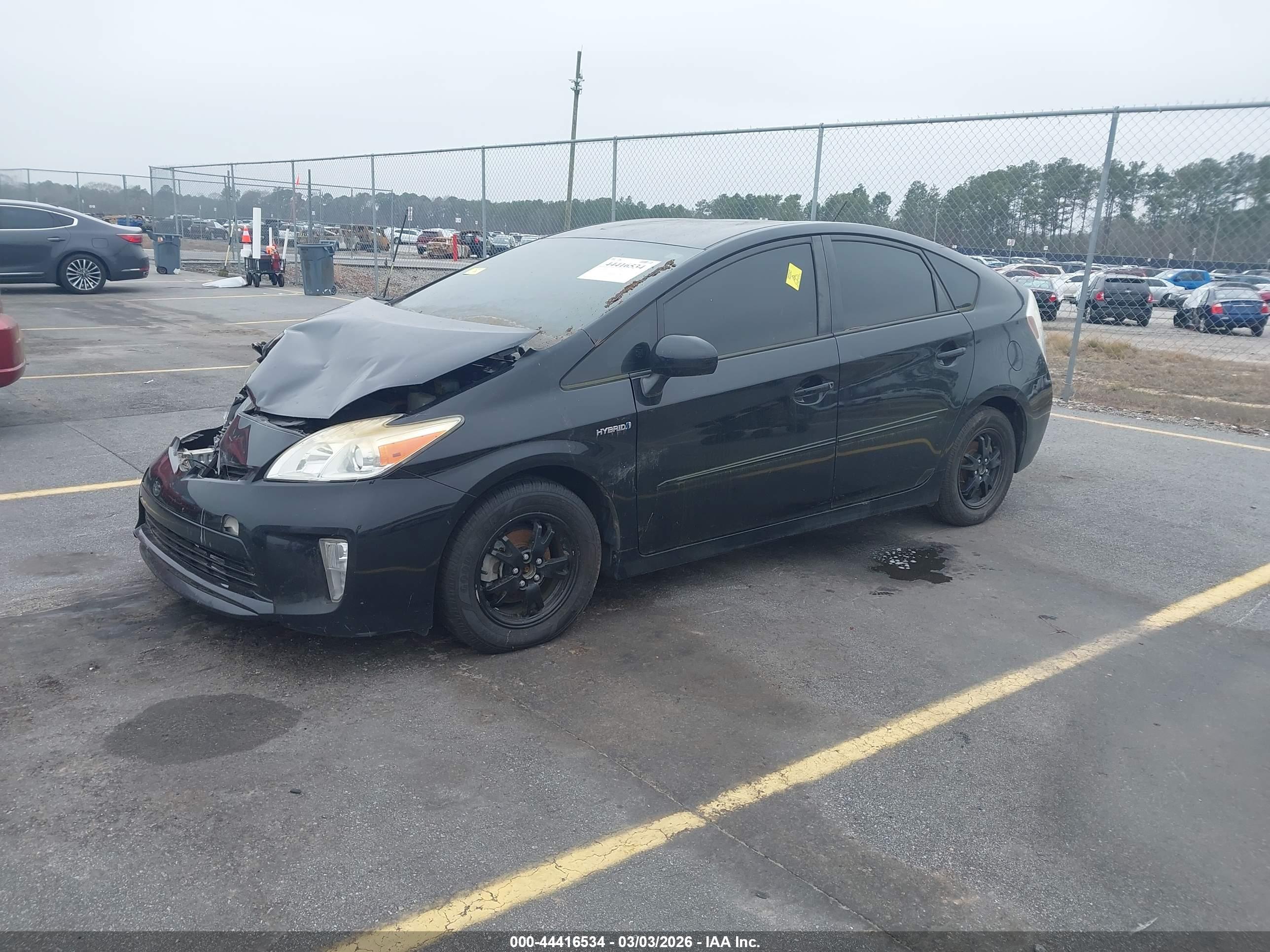 TOYOTA PRIUS image 2