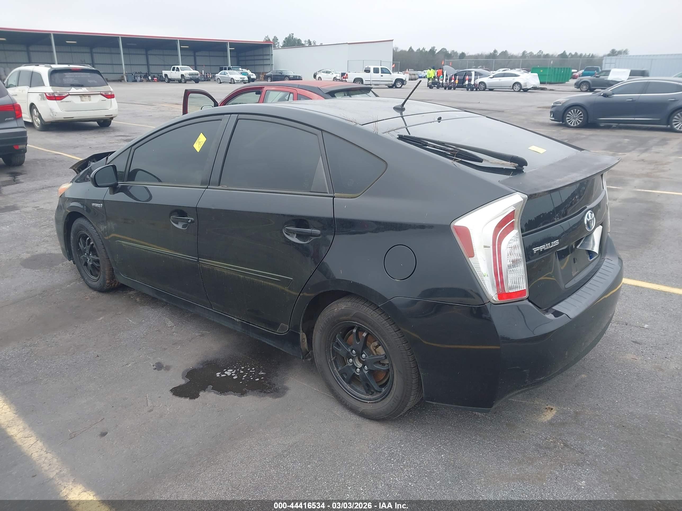 TOYOTA PRIUS image 3