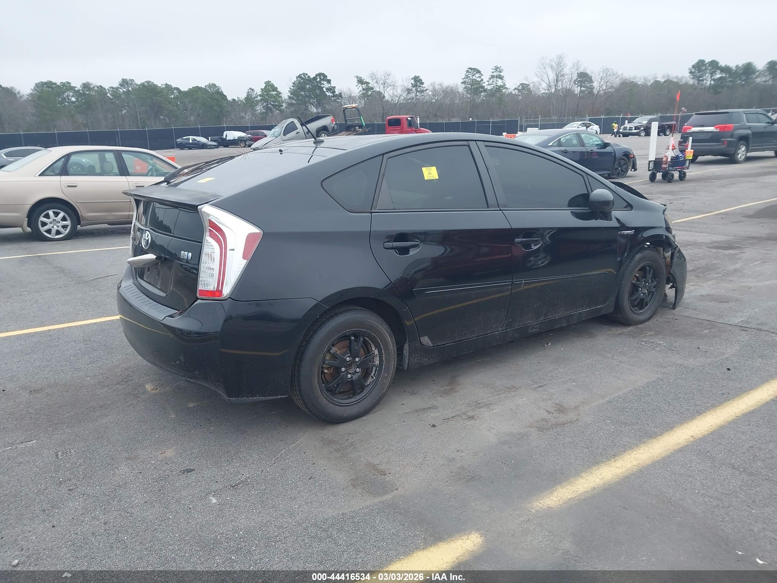 TOYOTA PRIUS image 4