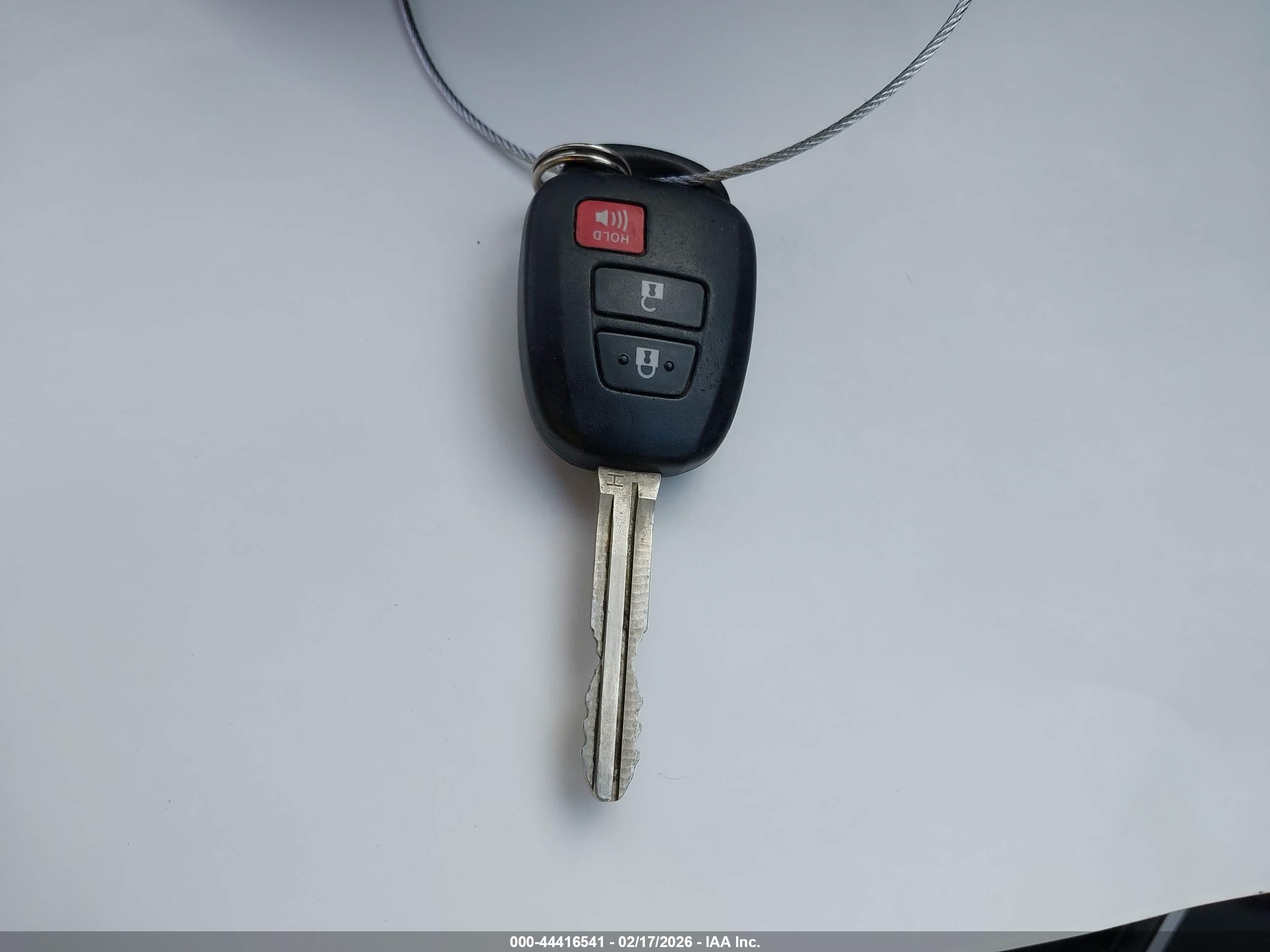 TOYOTA RAV4 image 11