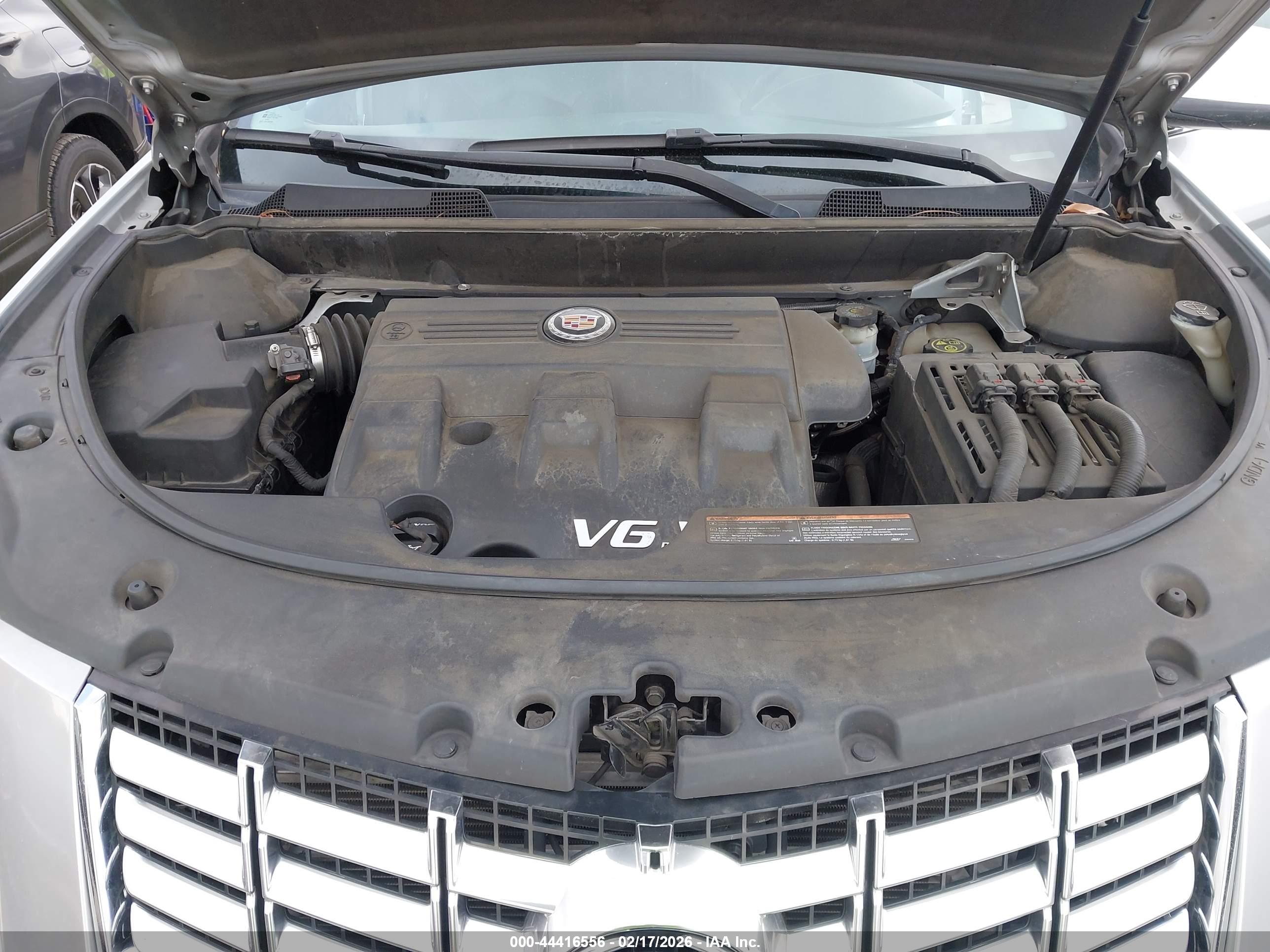 CADILLAC SRX image 10