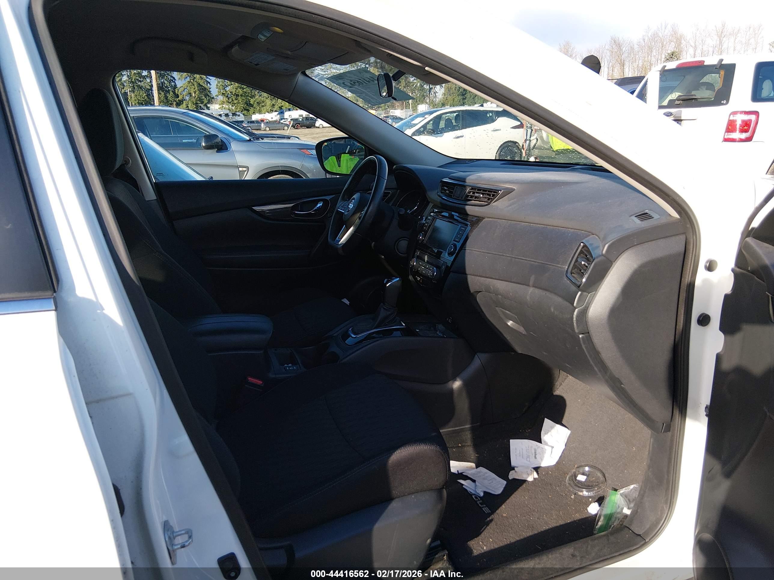 NISSAN ROGUE image 5