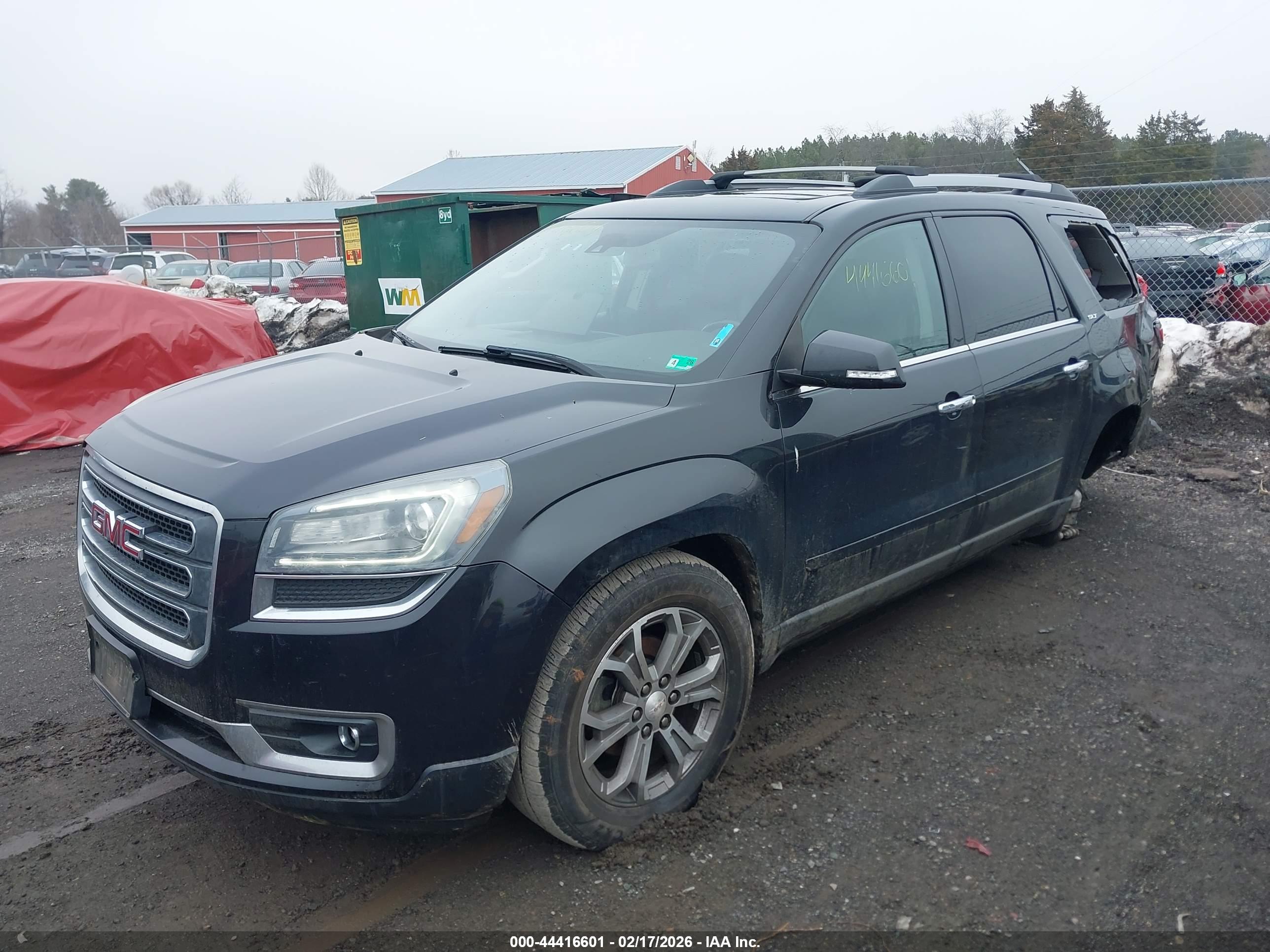 GMC ACADIA image 2