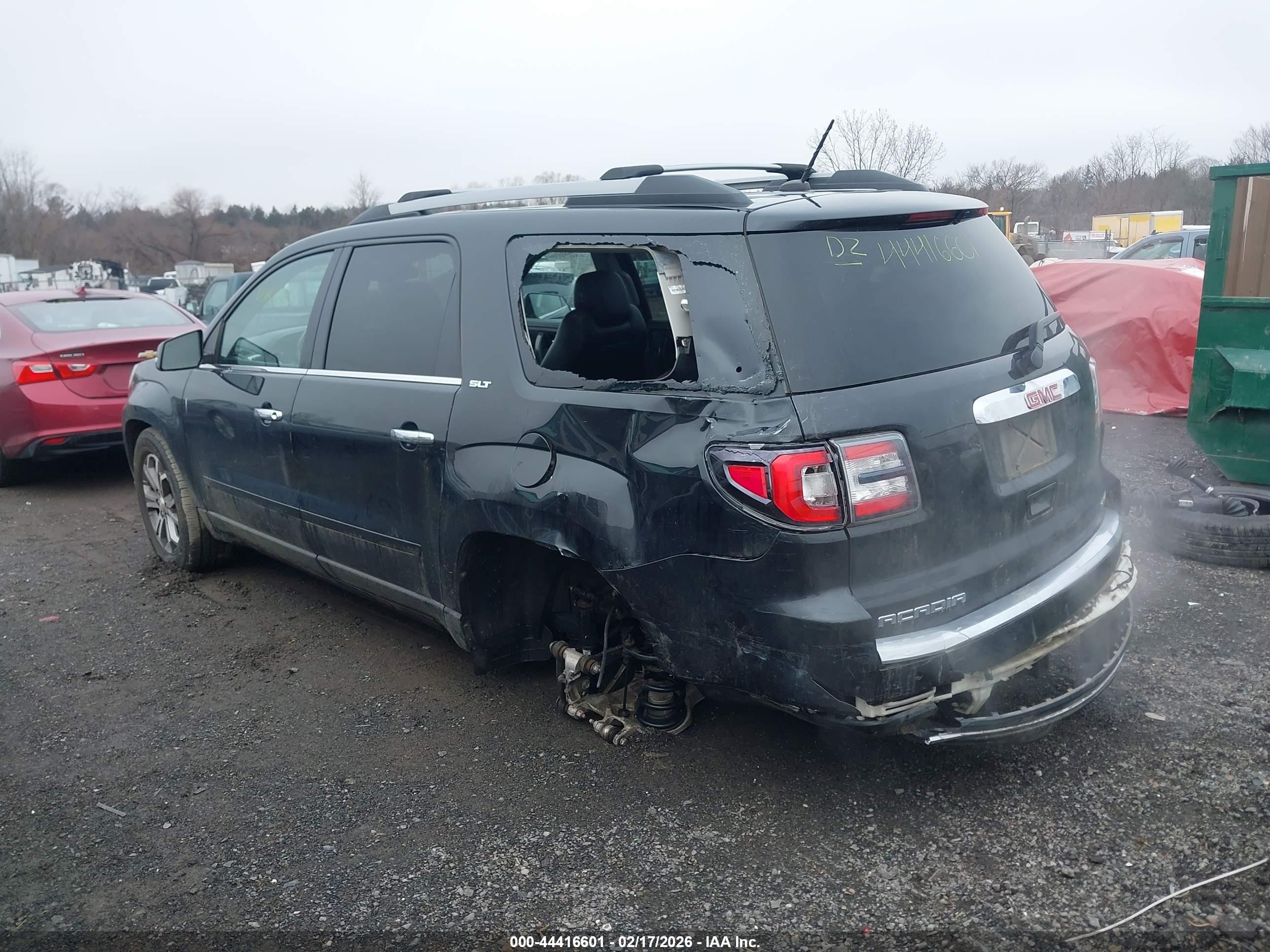 GMC ACADIA image 3