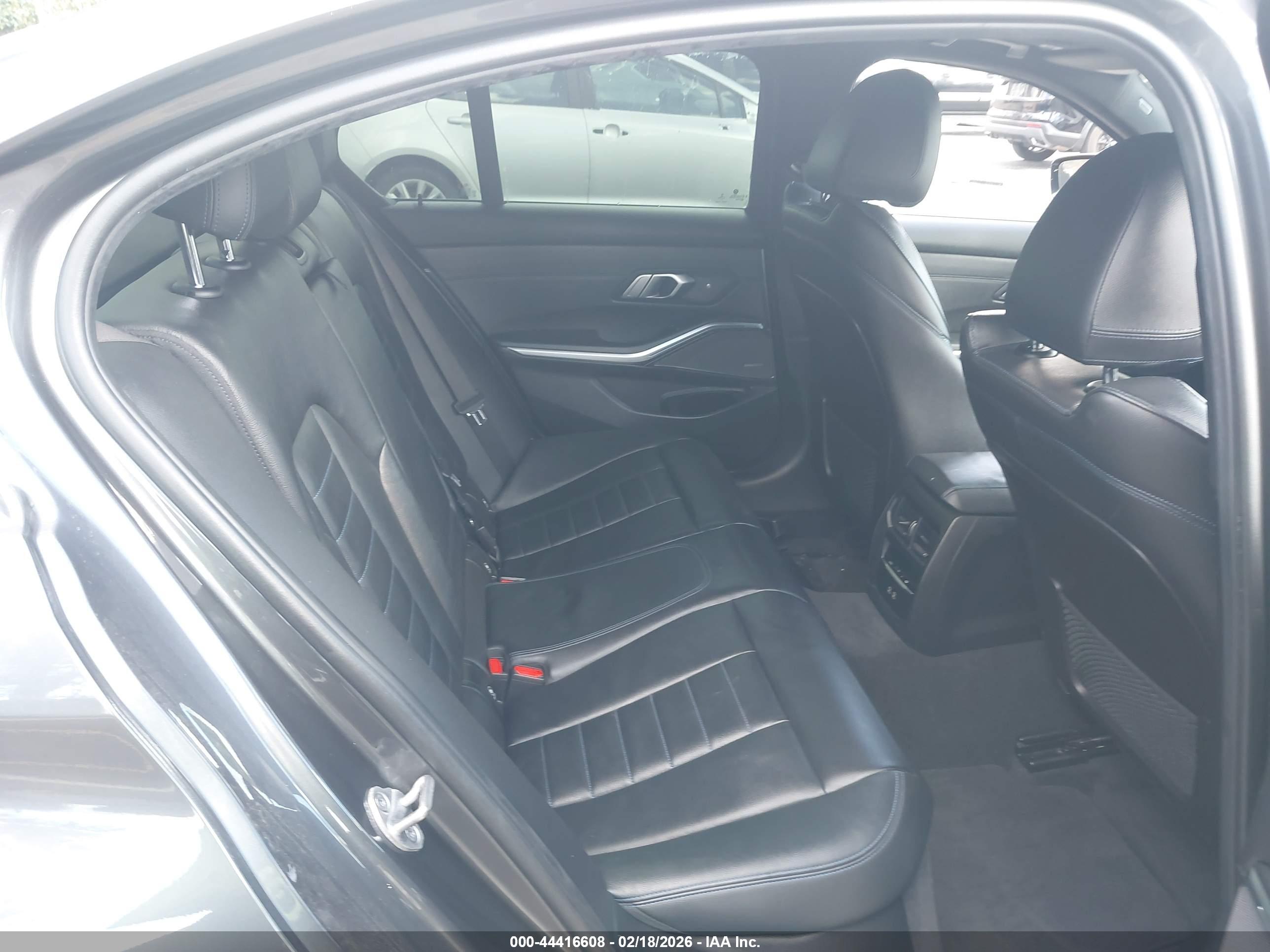 BMW 330I image 8