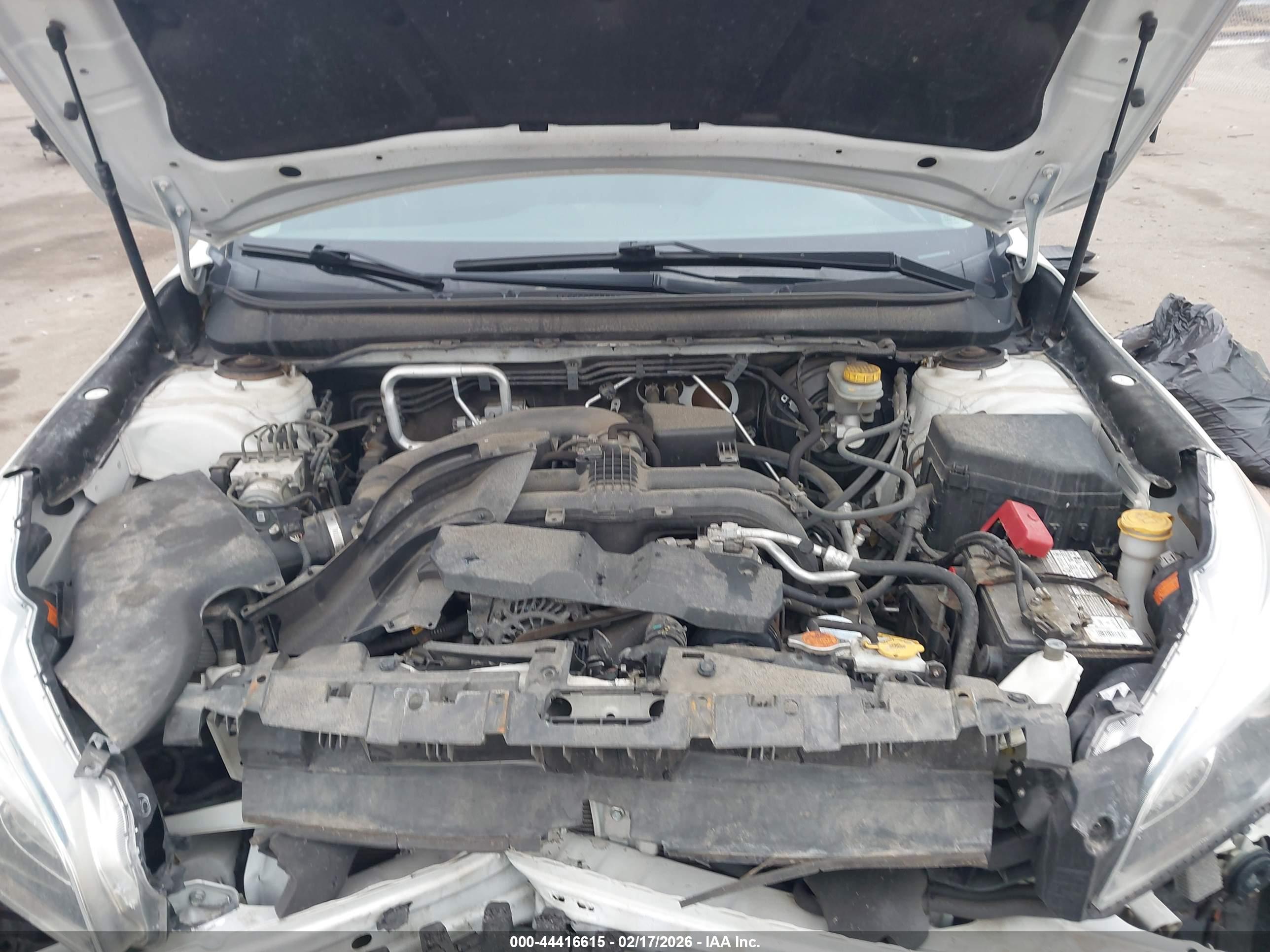 SUBARU OUTBACK image 10