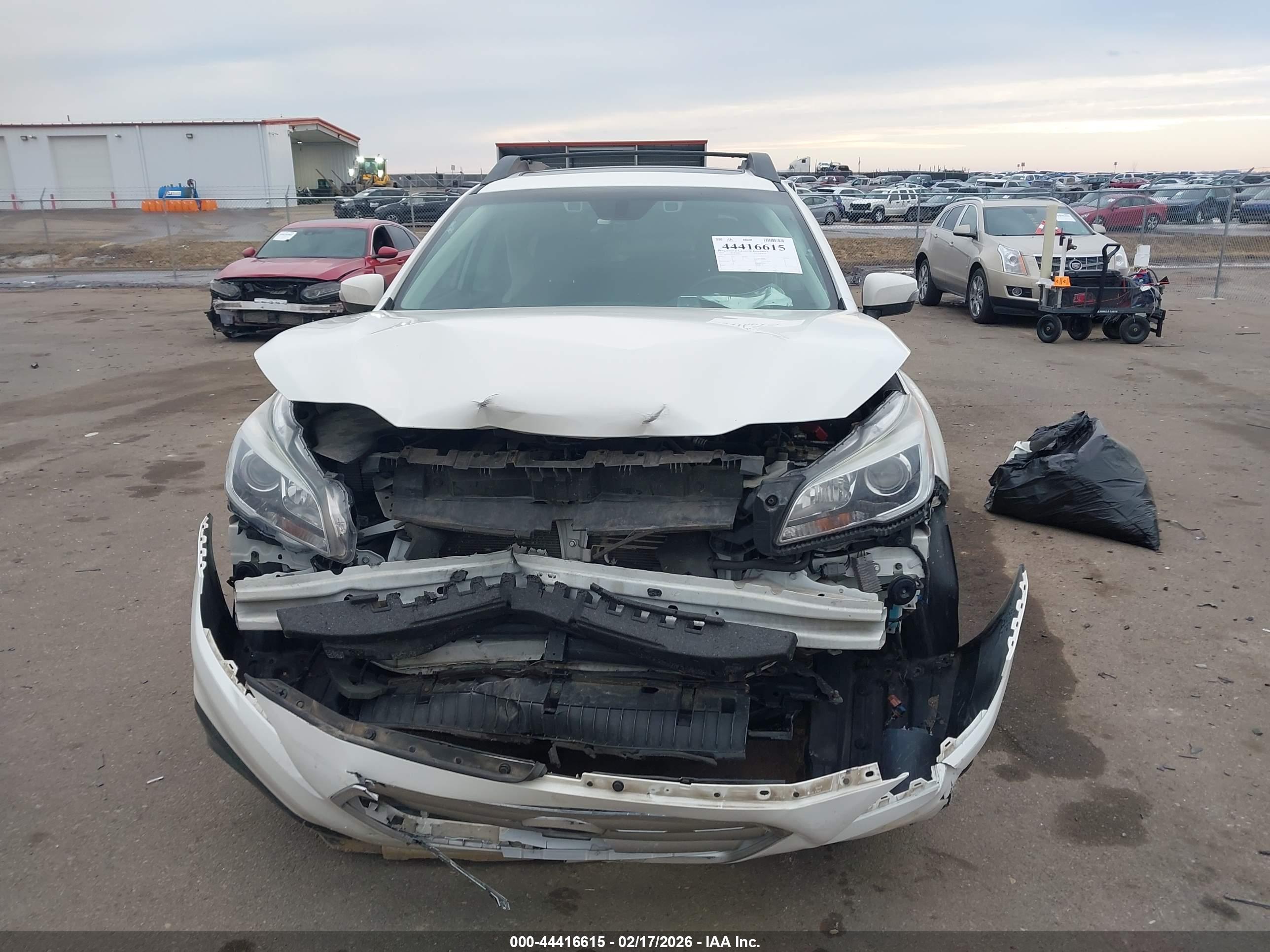 SUBARU OUTBACK image 6