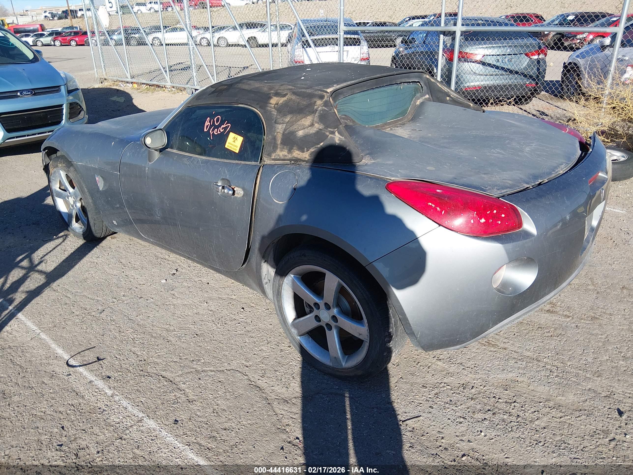 PONTIAC SOLSTICE image 3
