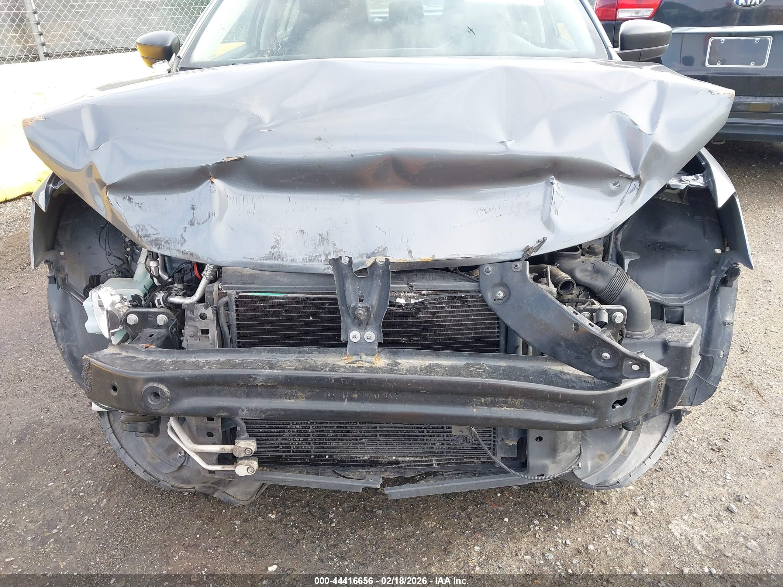 VOLKSWAGEN JETTA image 6