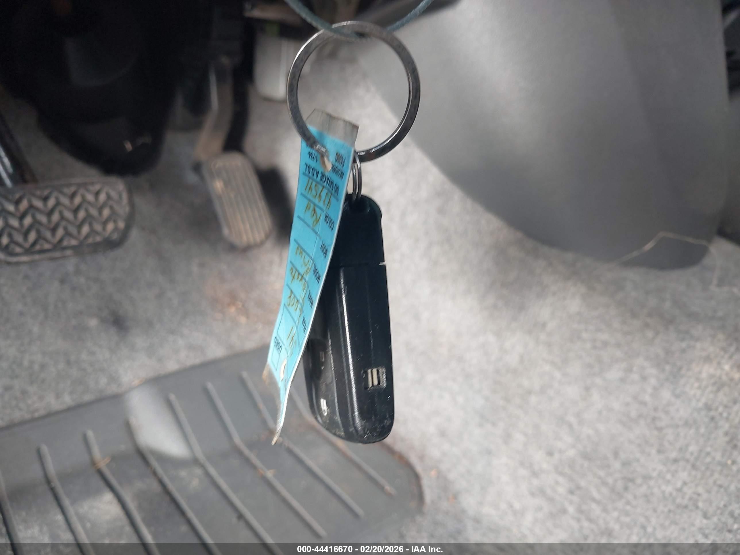 TOYOTA PRIUS image 11