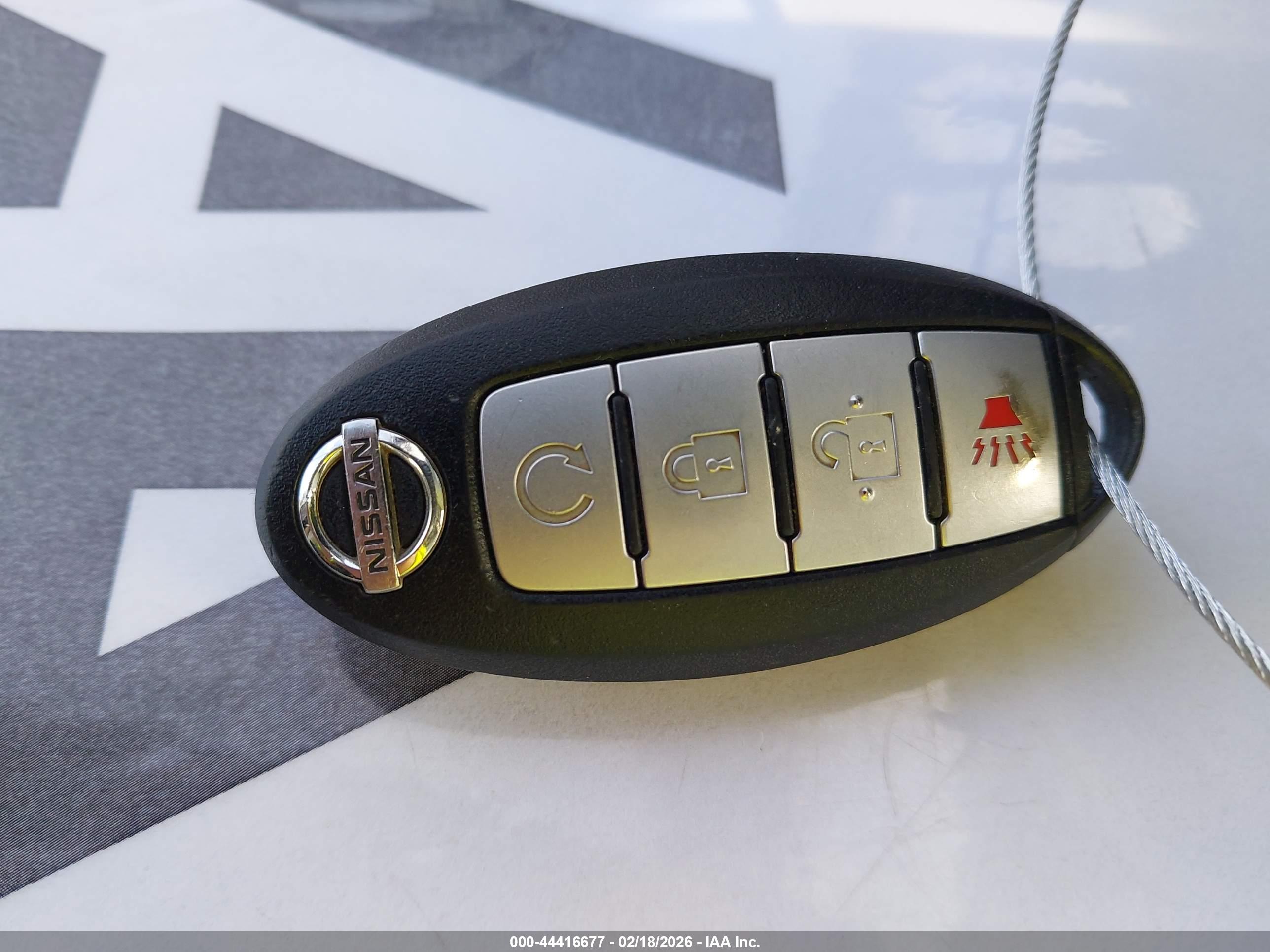 NISSAN ROGUE image 11