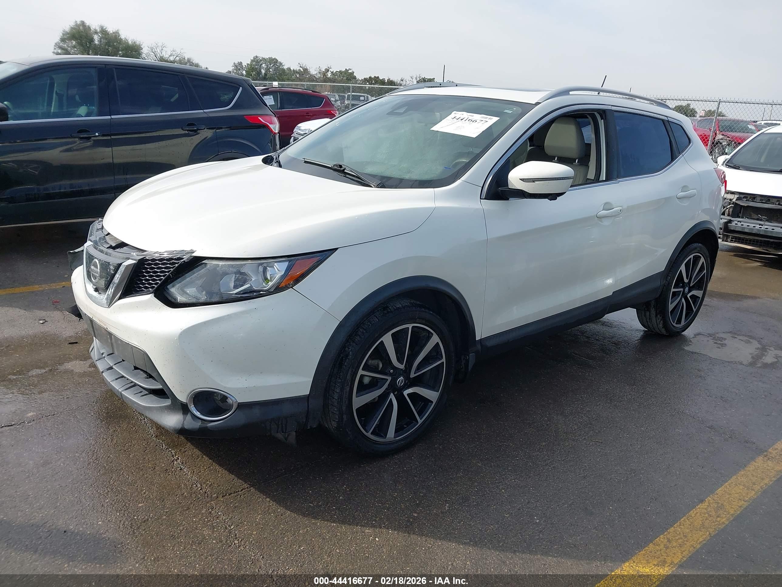 NISSAN ROGUE image 2