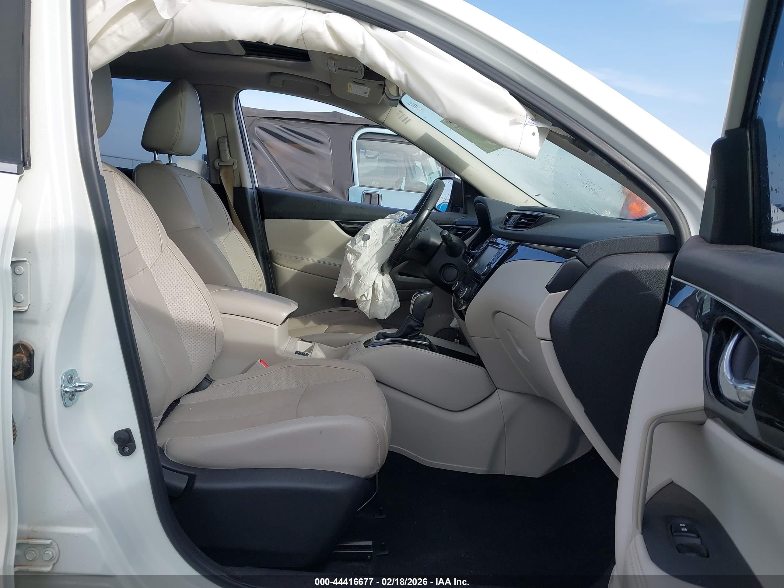 NISSAN ROGUE image 5