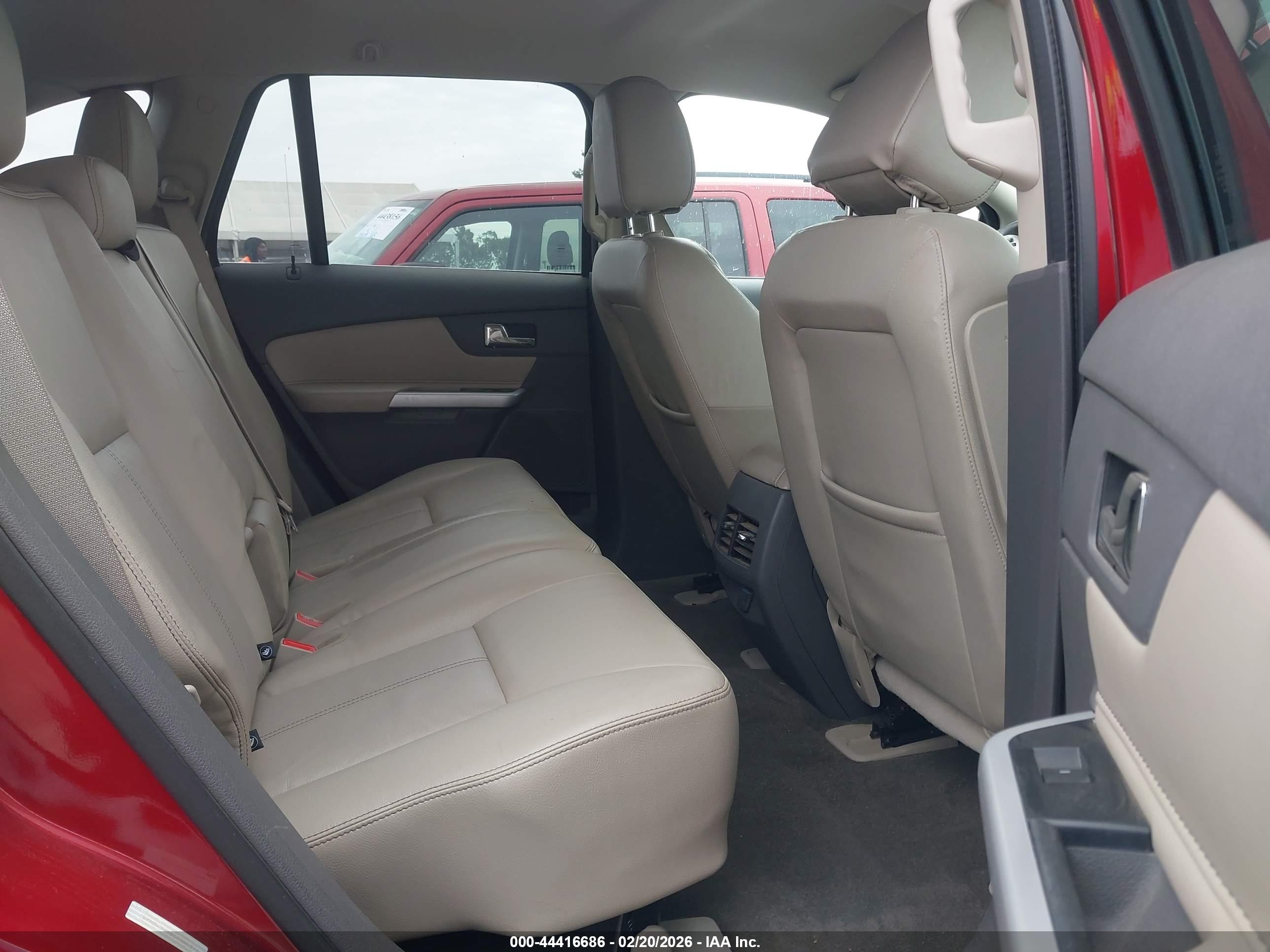 FORD EDGE image 8