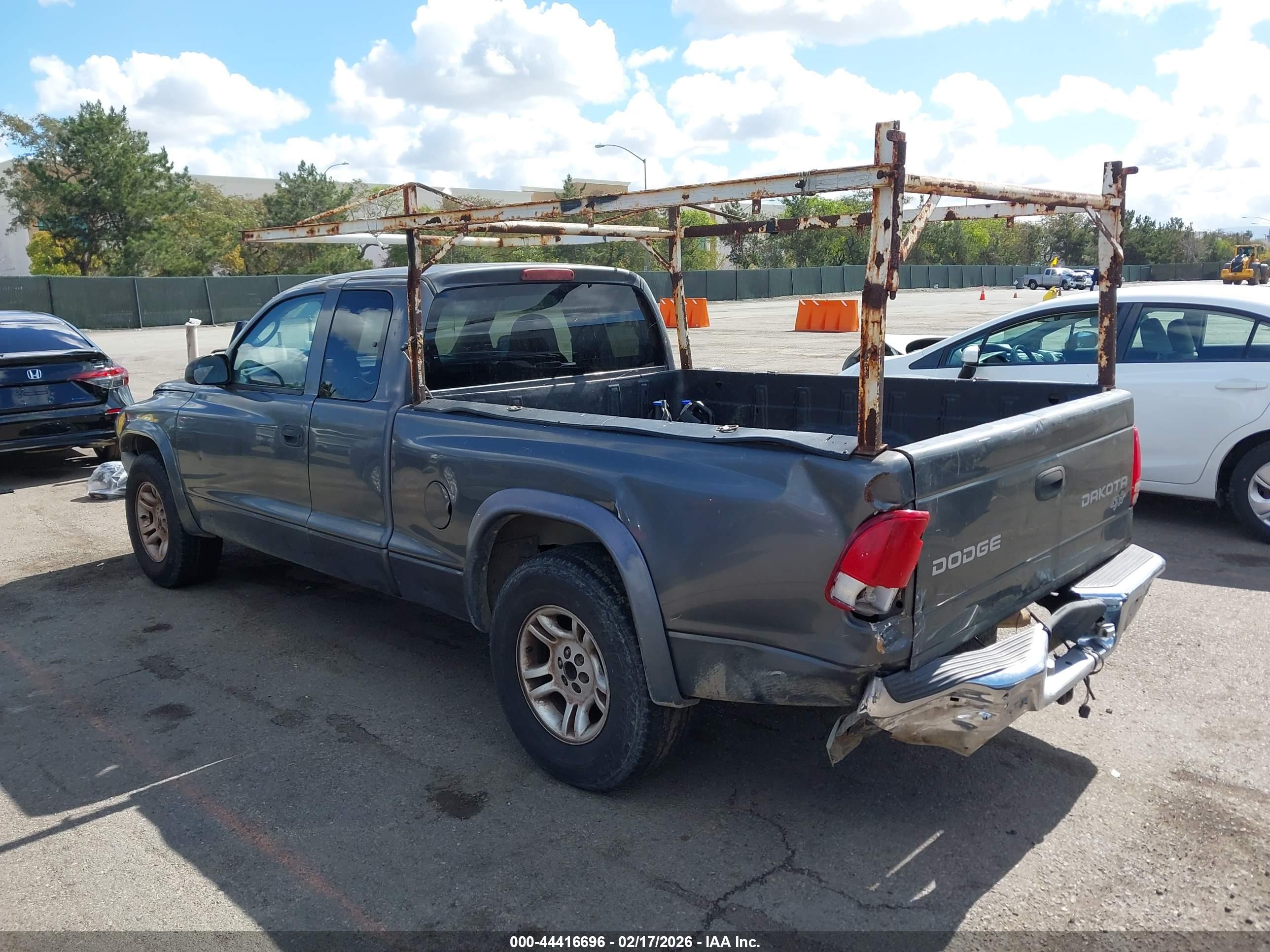 DODGE DAKOTA image 3
