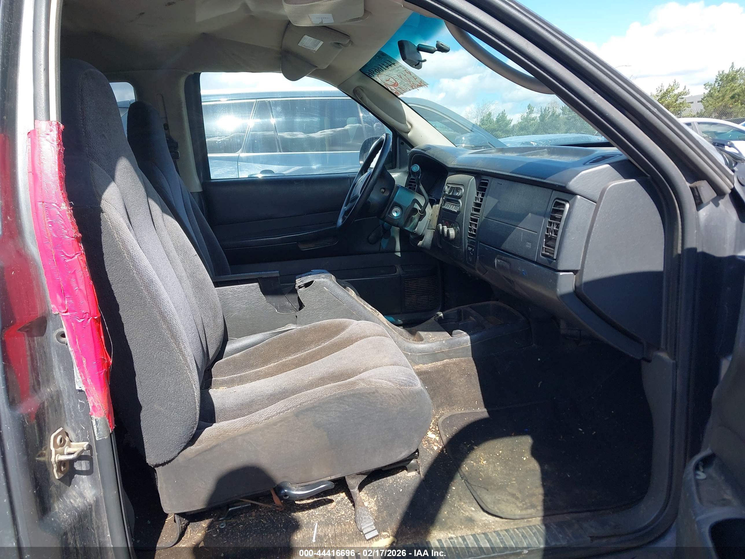 DODGE DAKOTA image 5