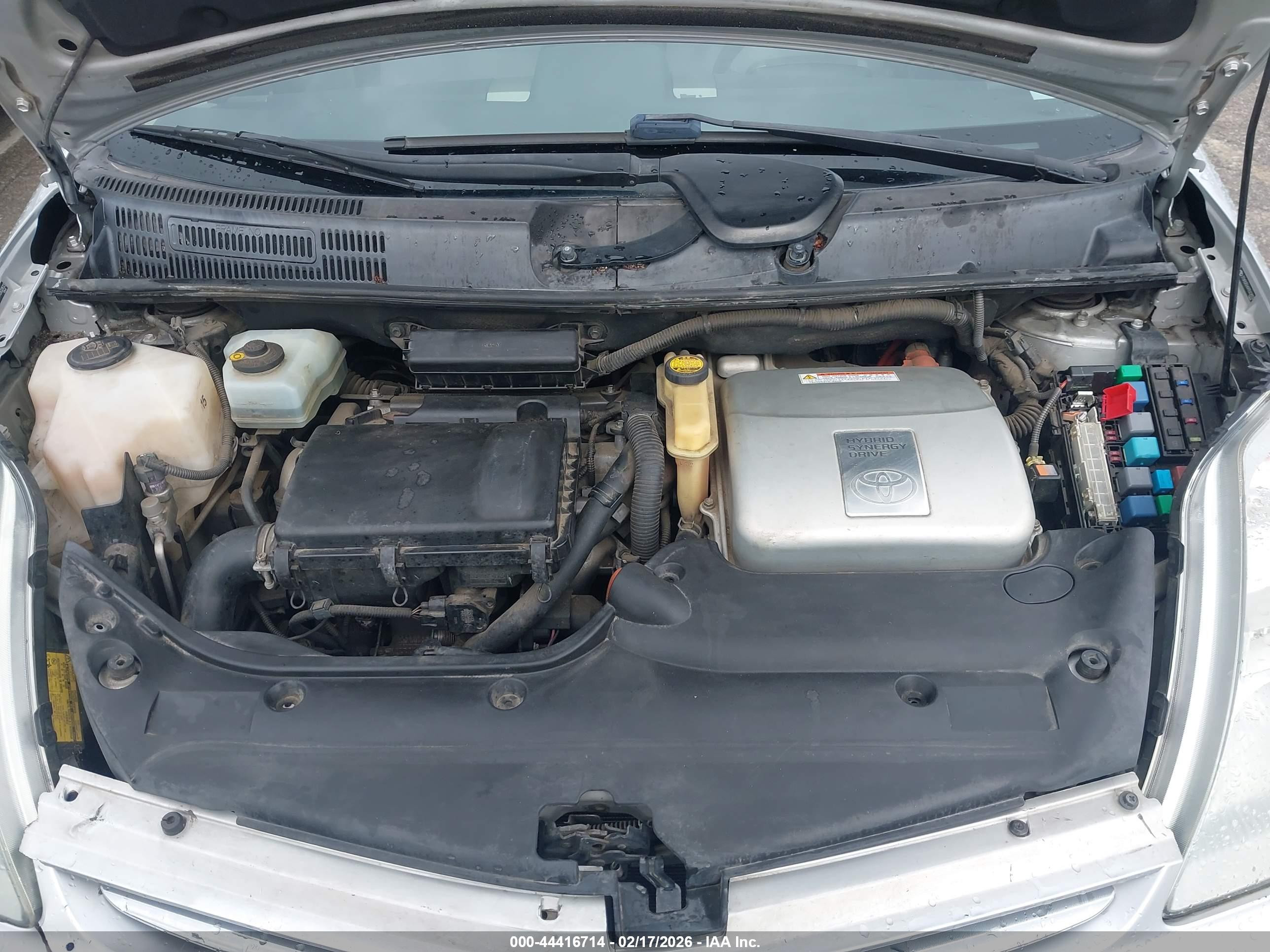 TOYOTA PRIUS image 10