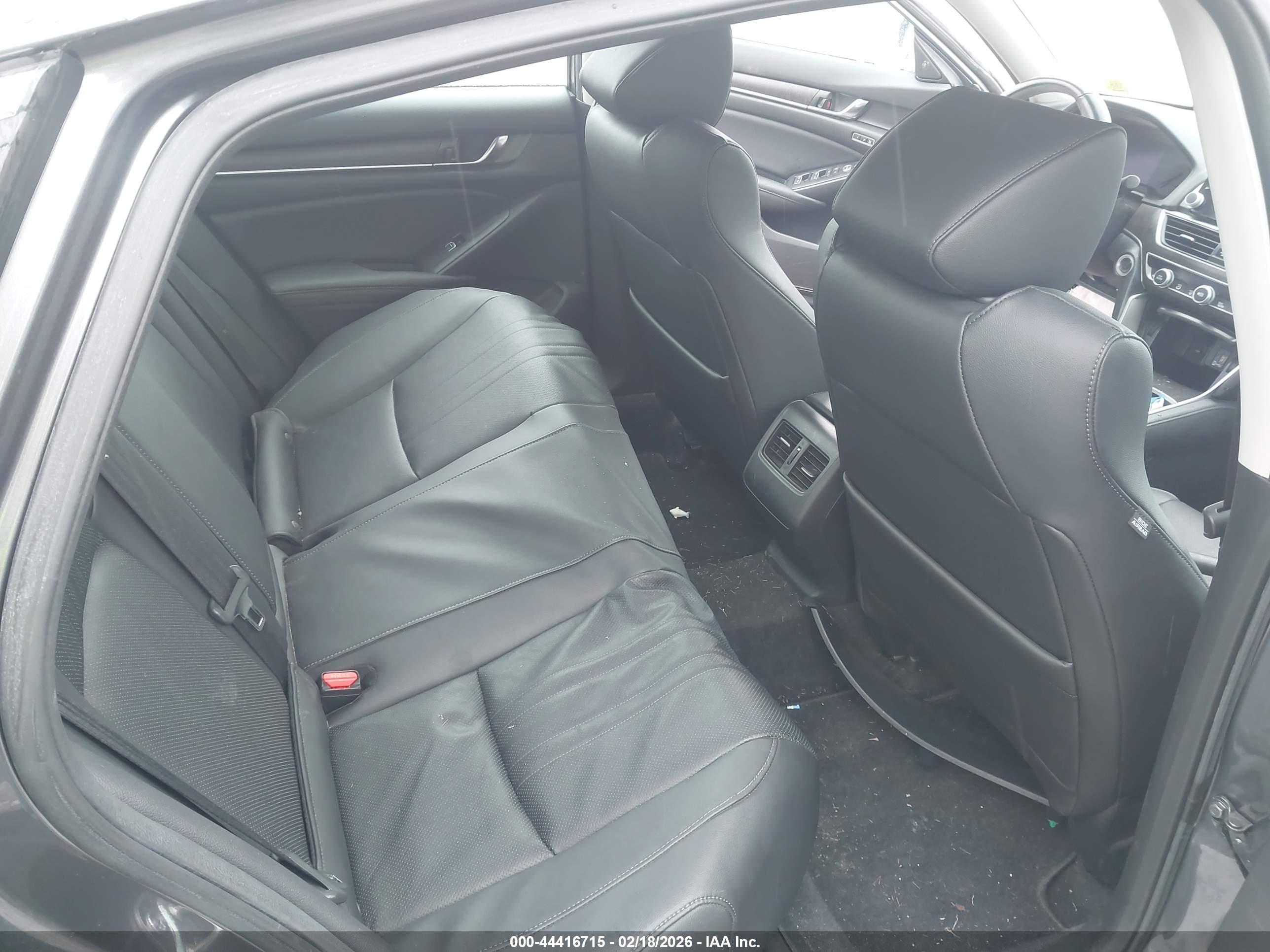 HONDA ACCORD image 8