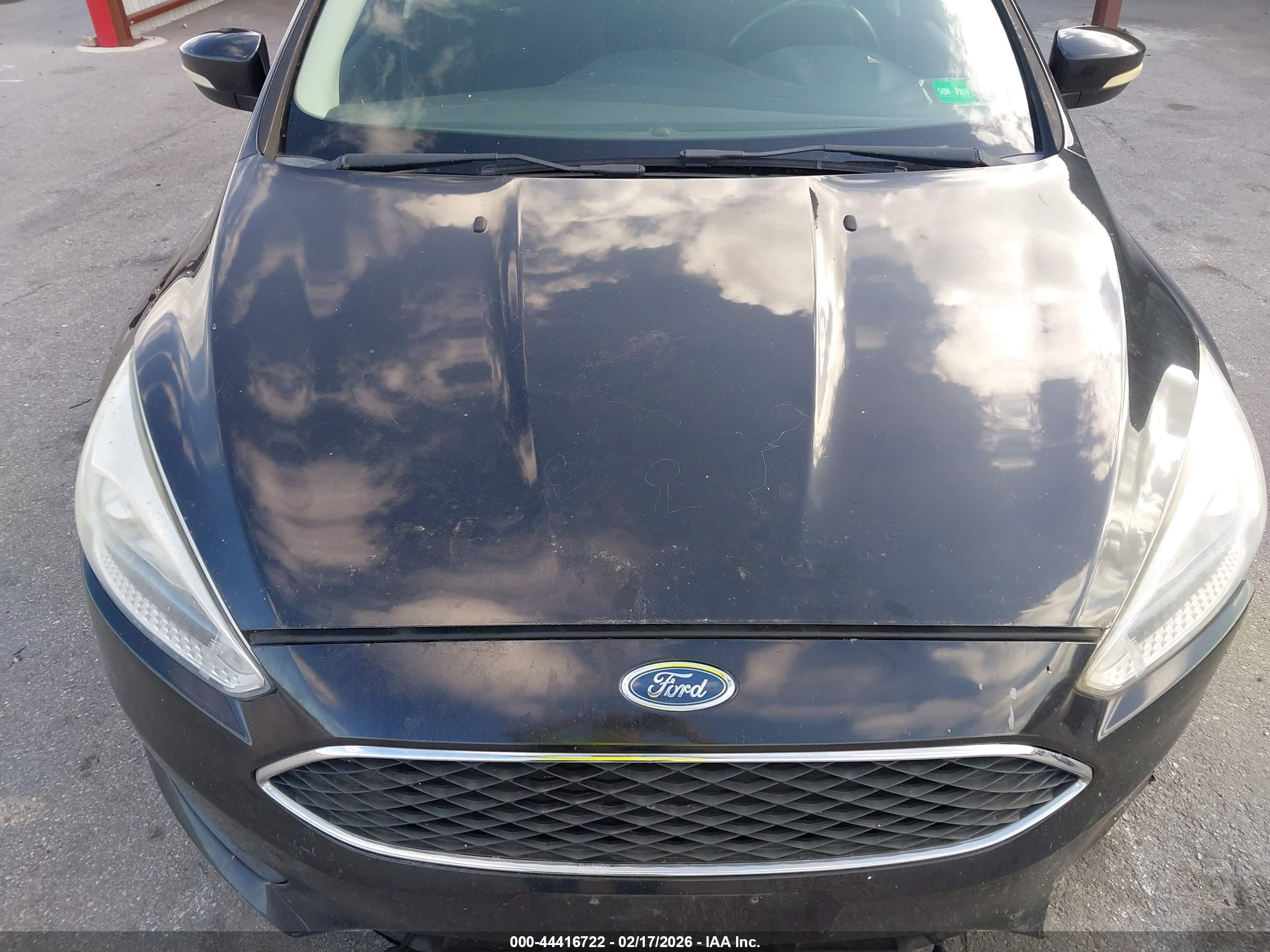 FORD FOCUS image 10