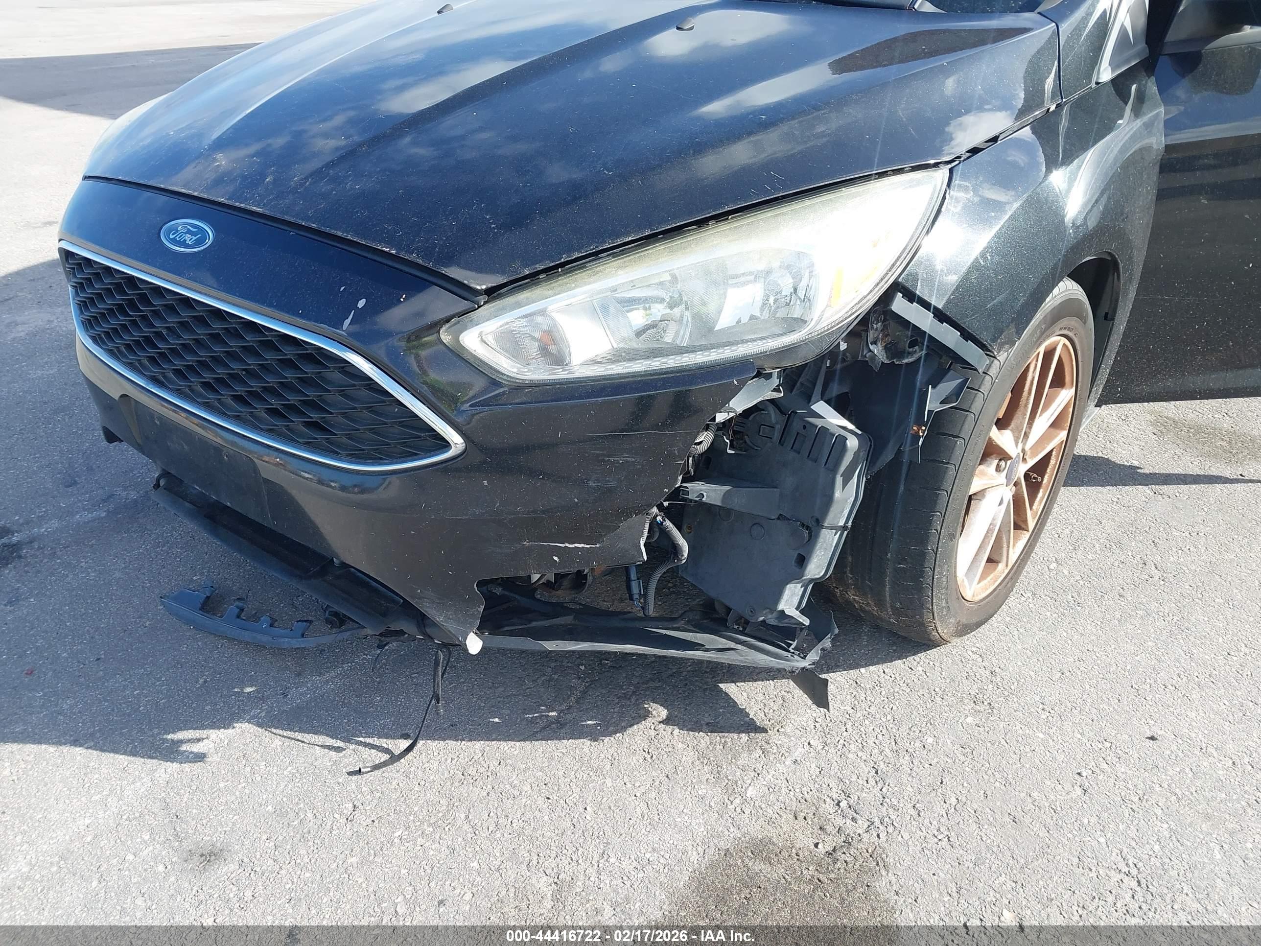 FORD FOCUS image 6