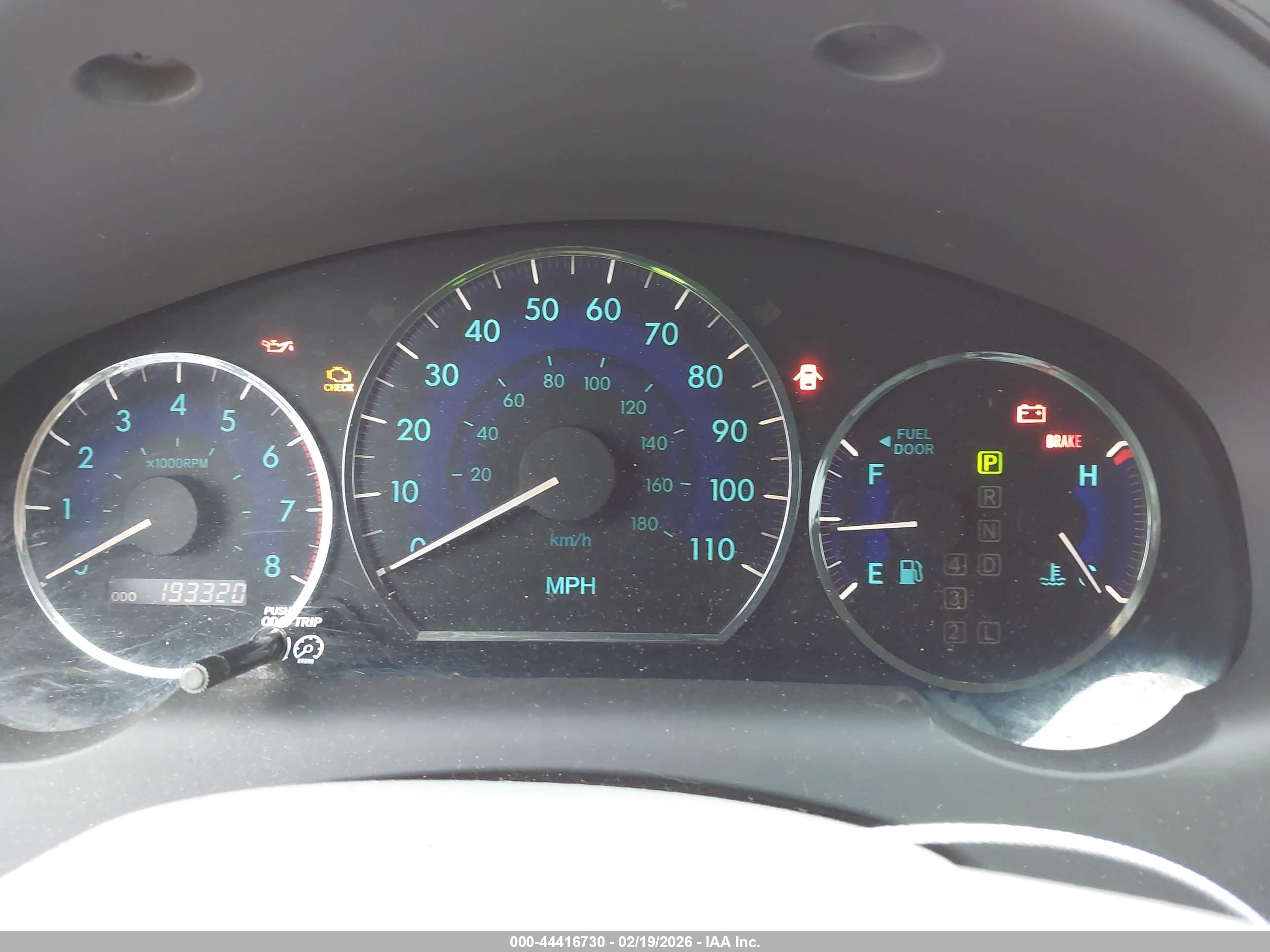 TOYOTA SIENNA image 7