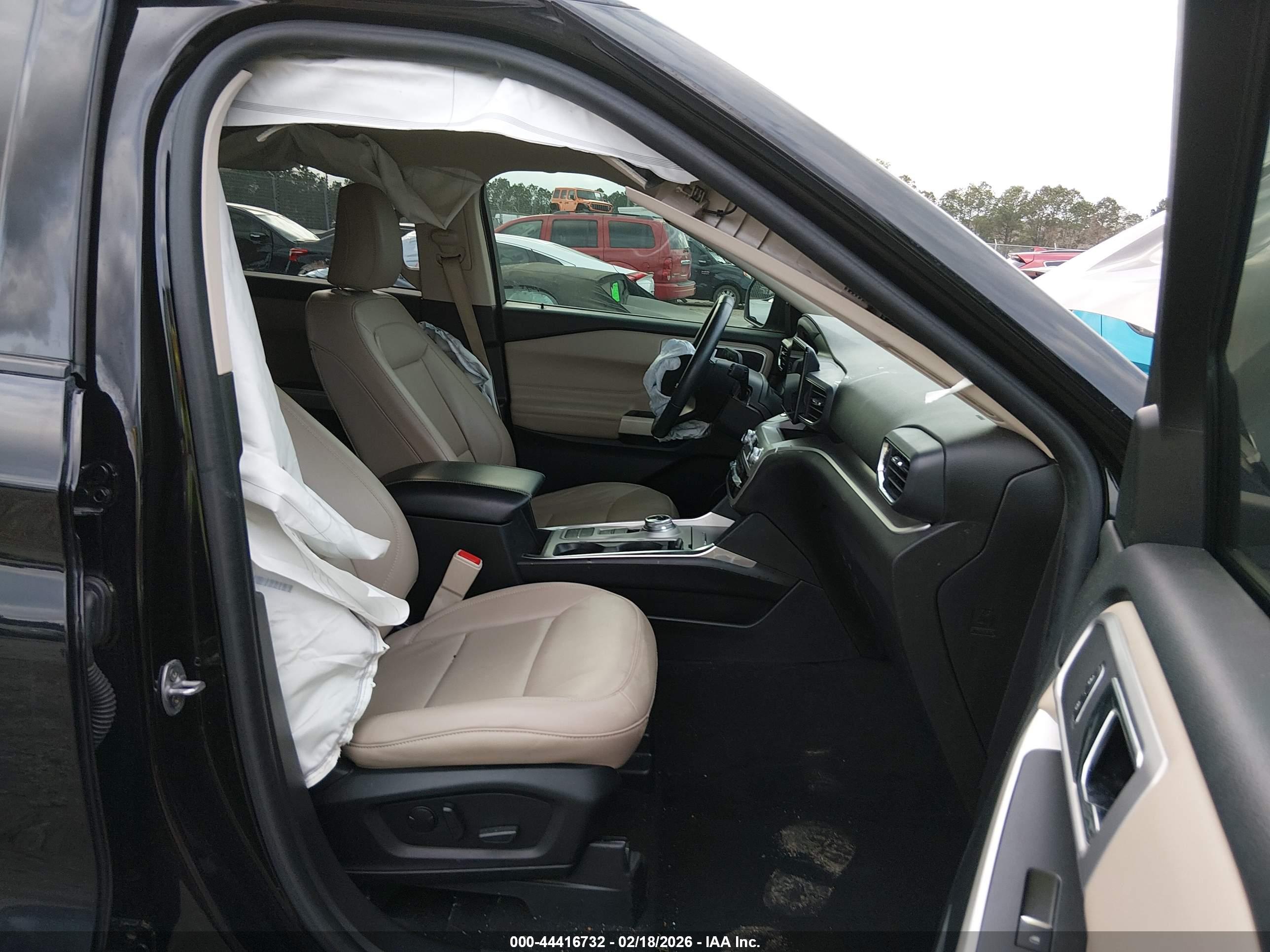 FORD EXPLORER image 5