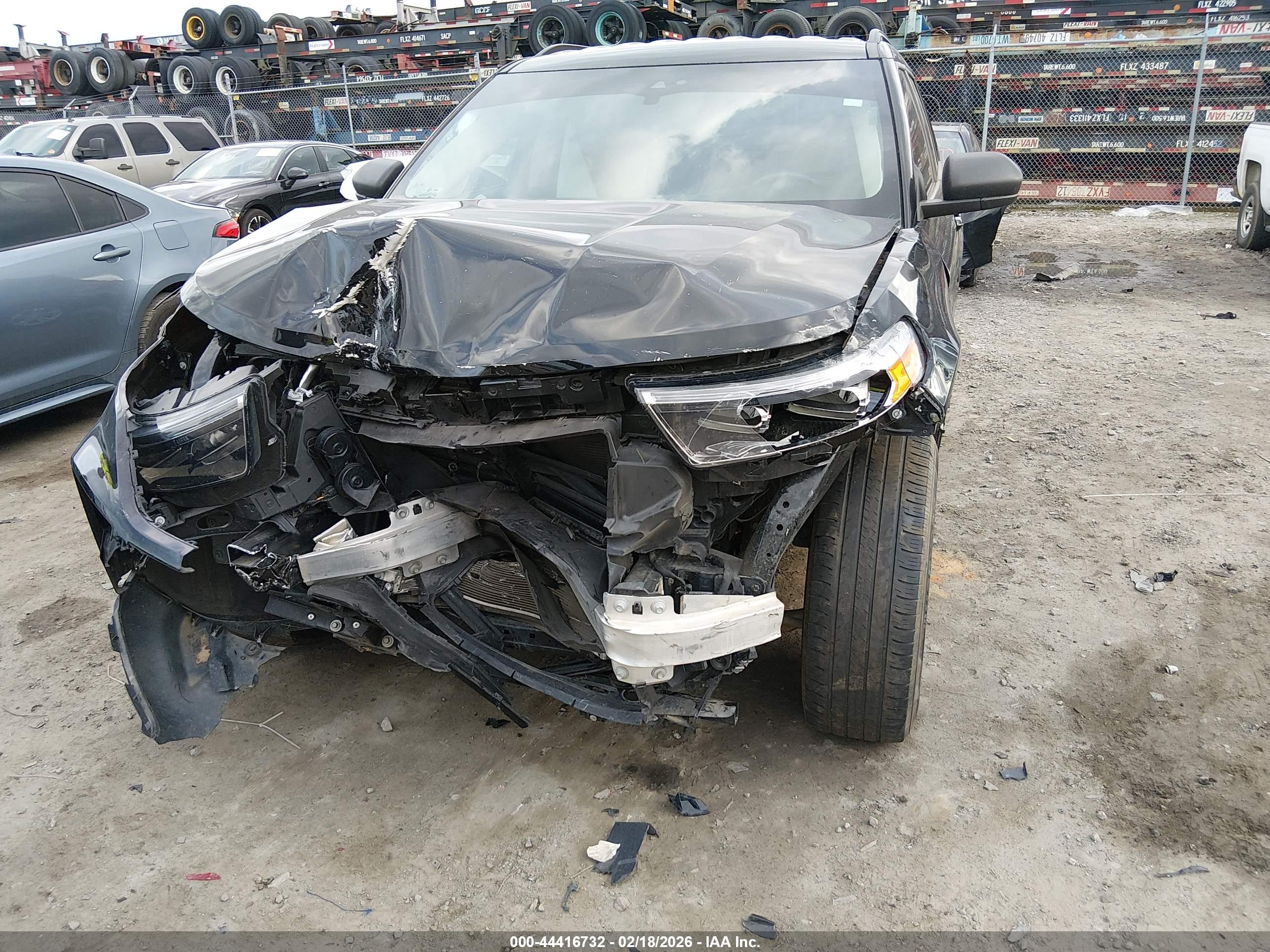 FORD EXPLORER image 6