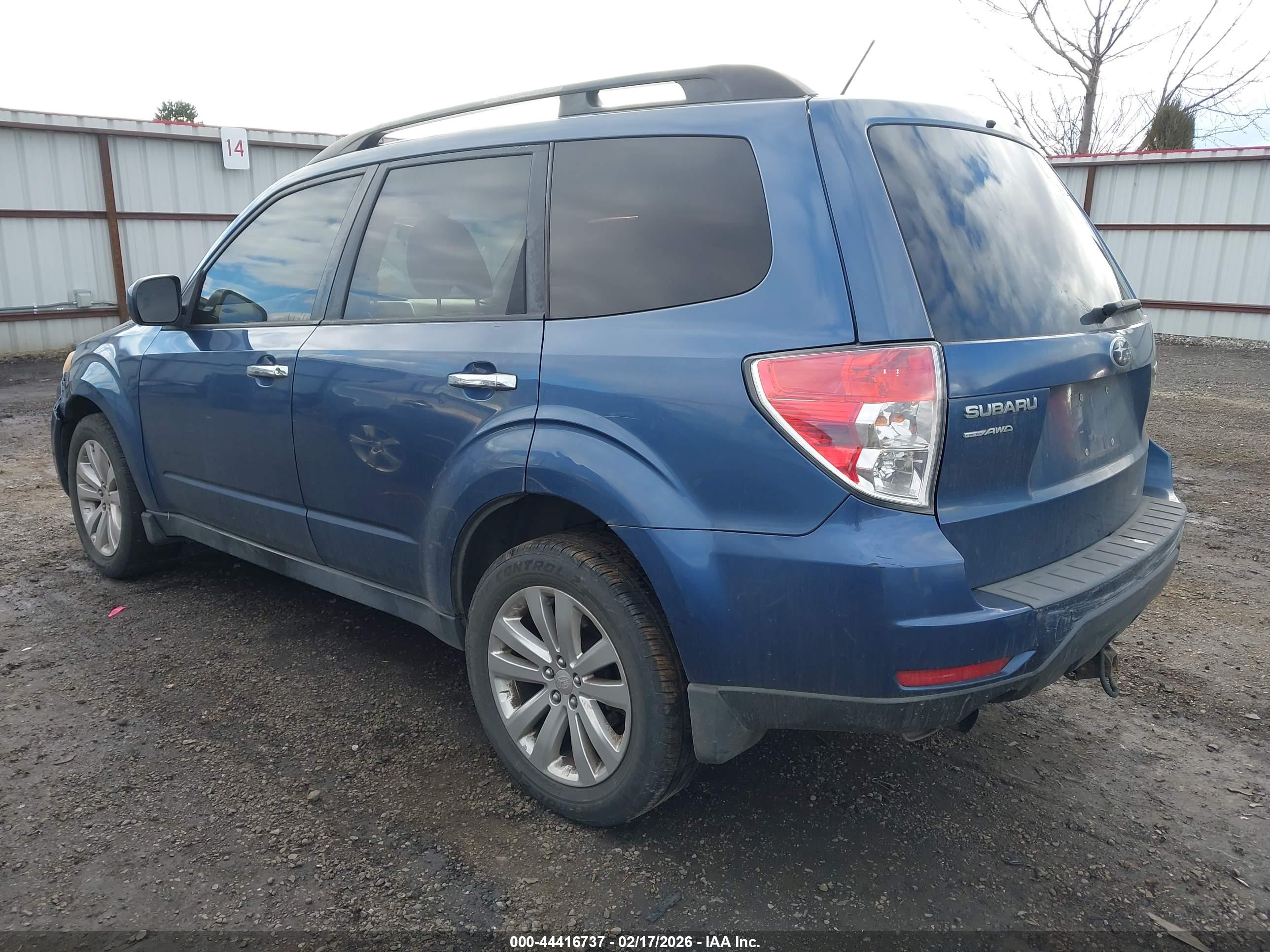SUBARU FORESTER image 3