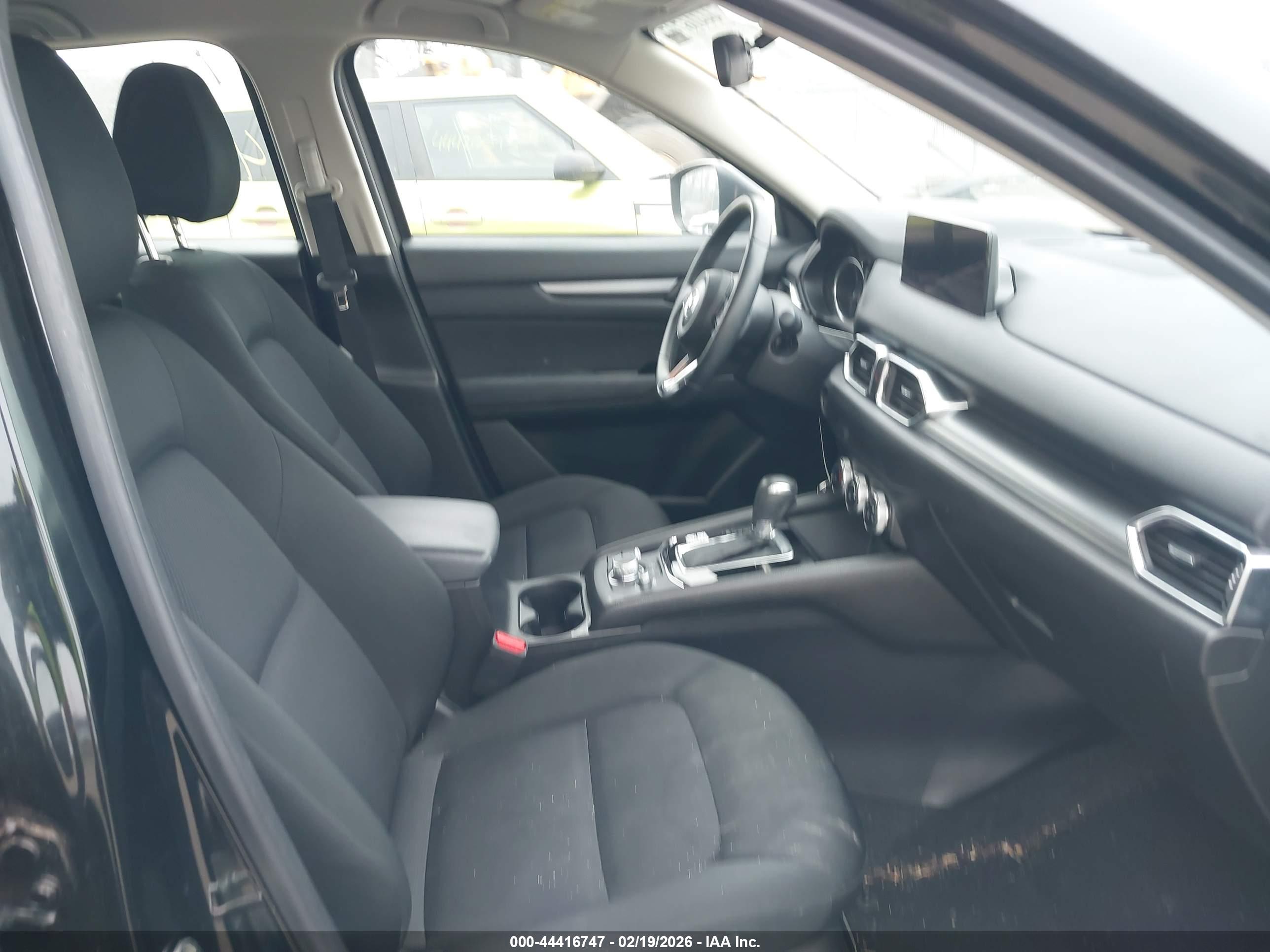 MAZDA CX-5 image 5