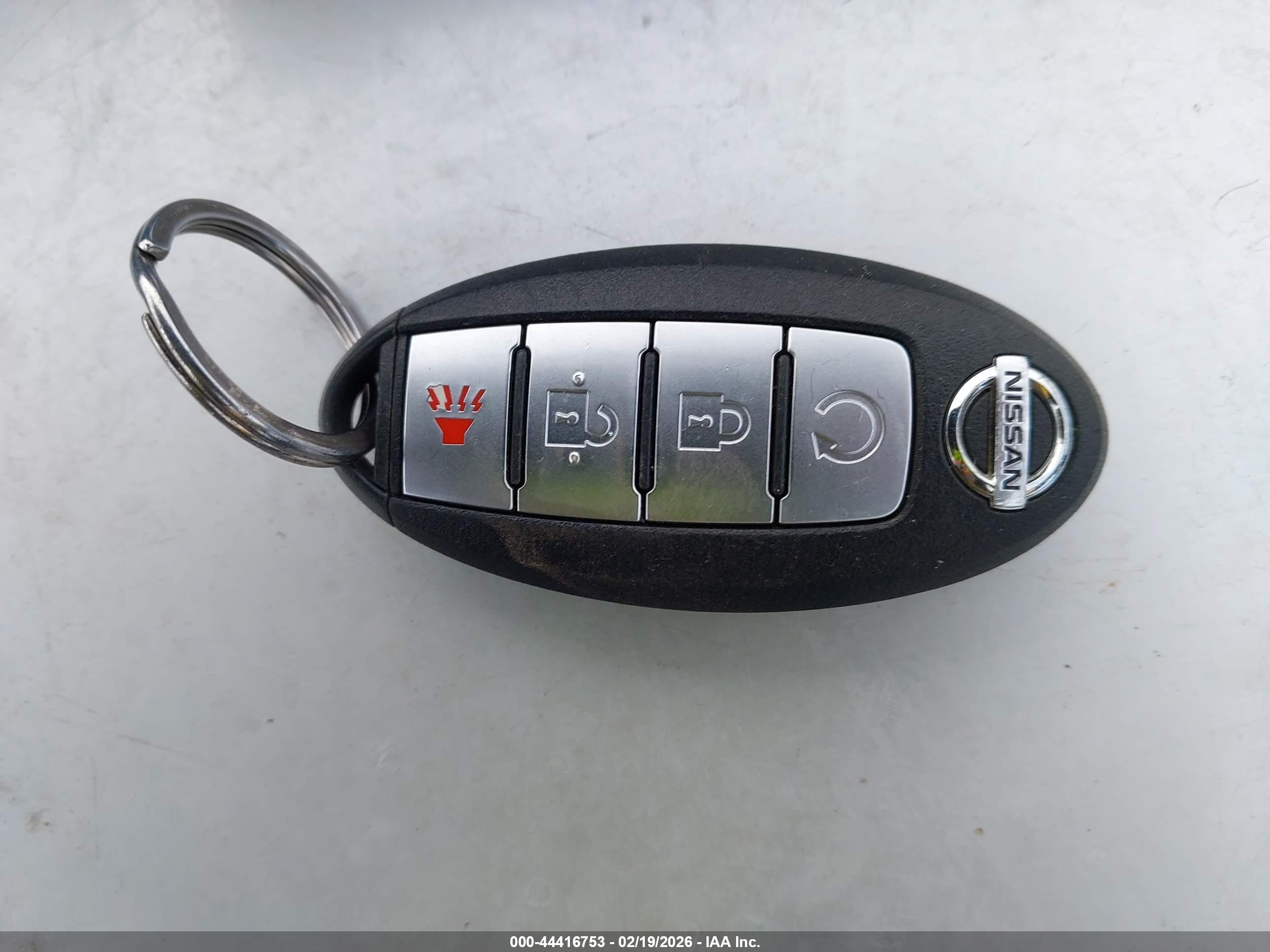 NISSAN ROGUE image 11