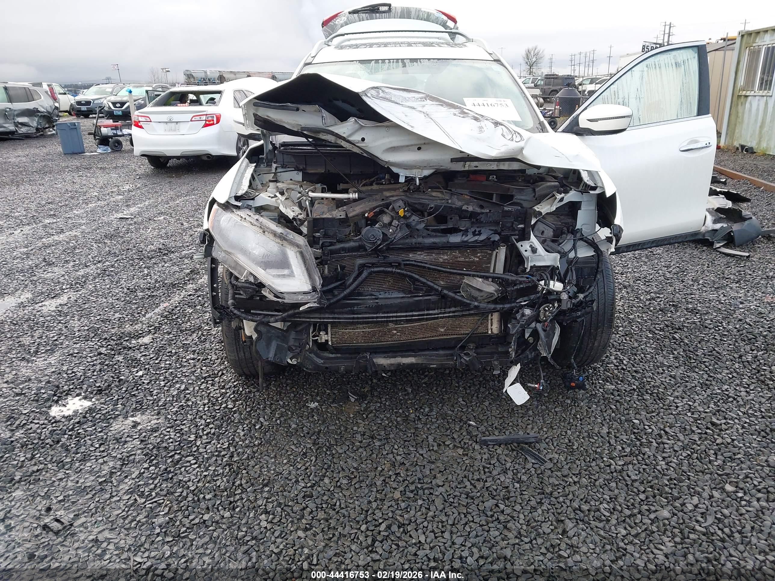NISSAN ROGUE image 6