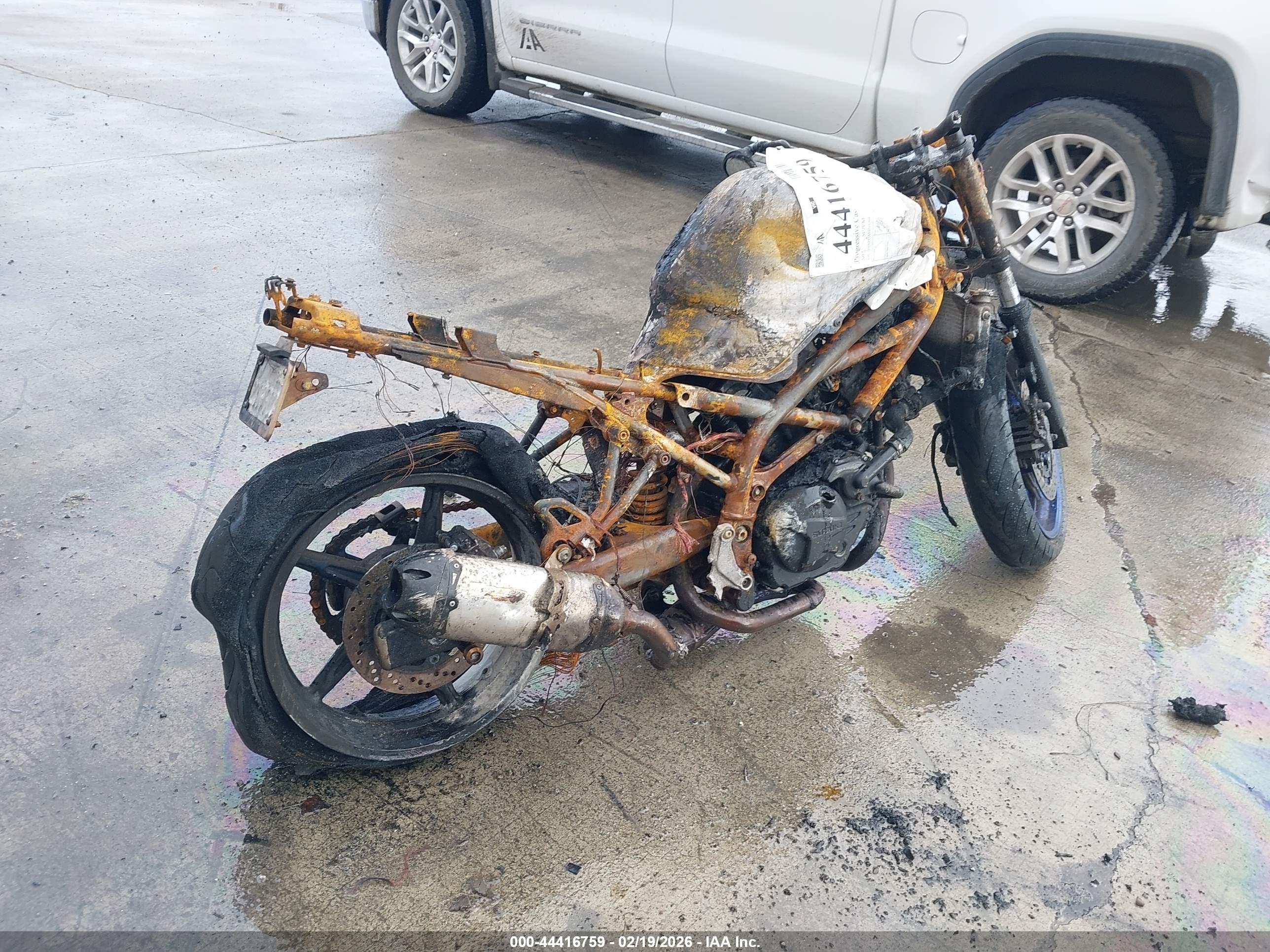 SUZUKI SV650 image 4