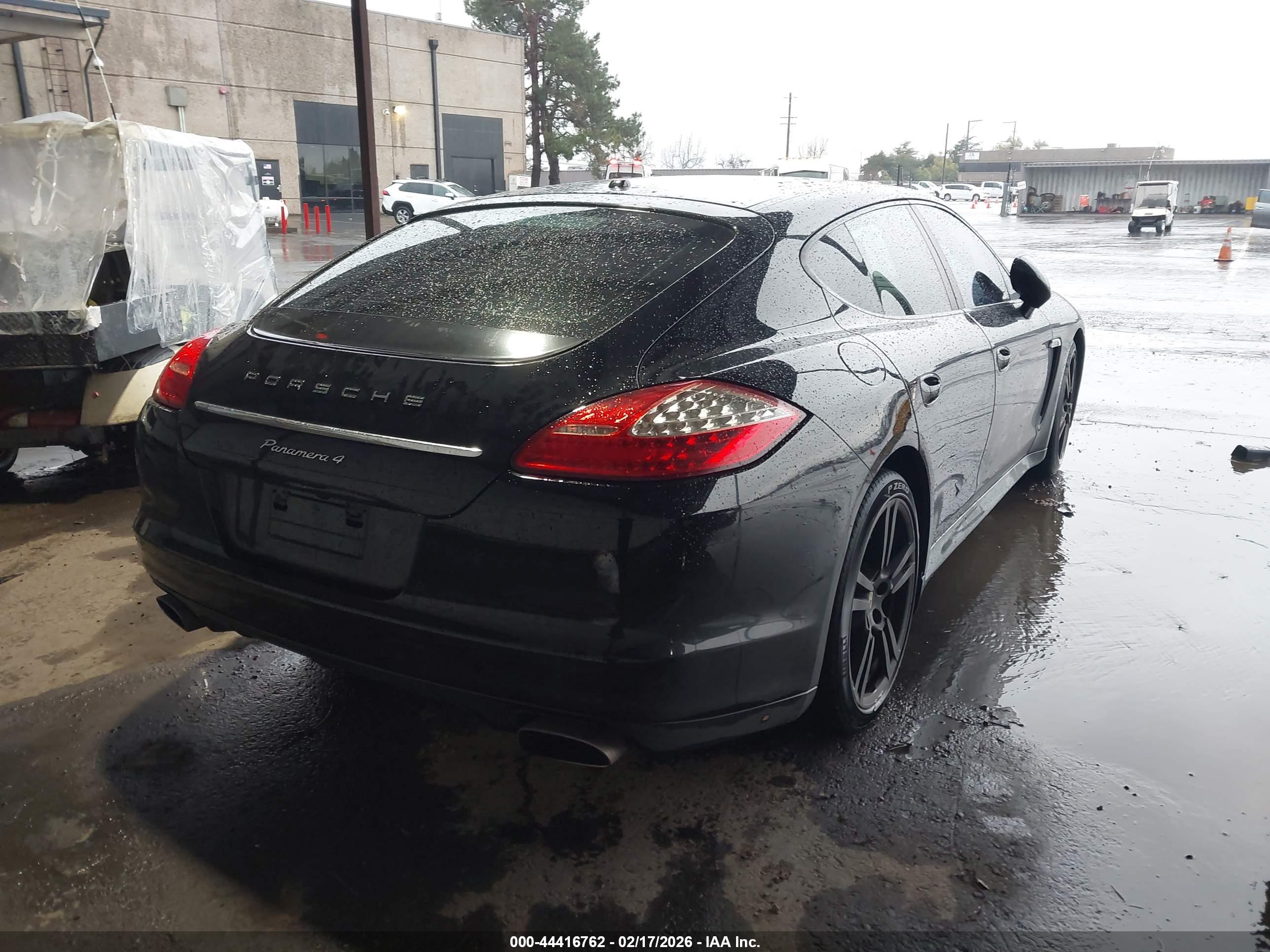 PORSCHE PANAMERA image 4