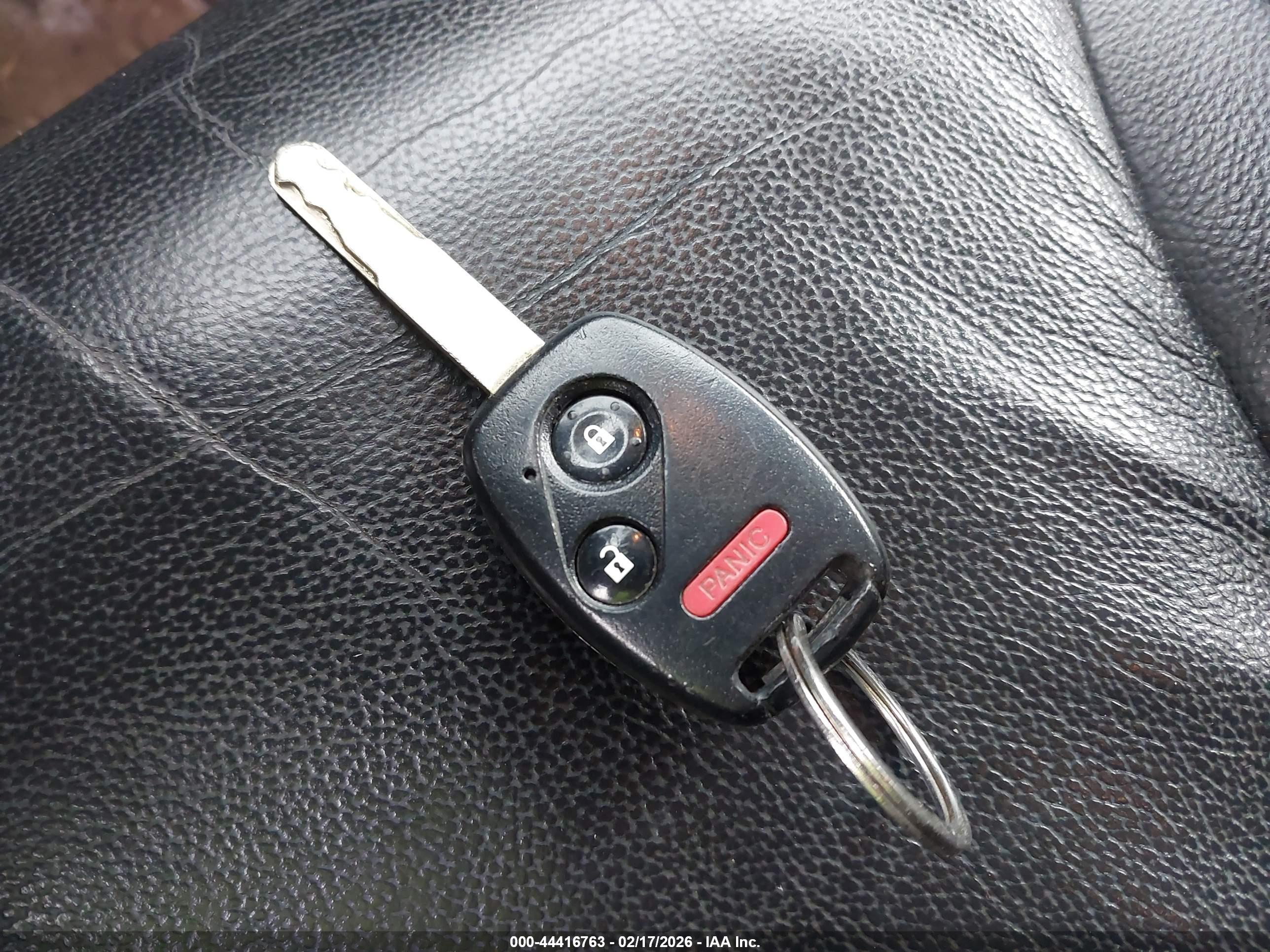 HONDA CR-V image 11