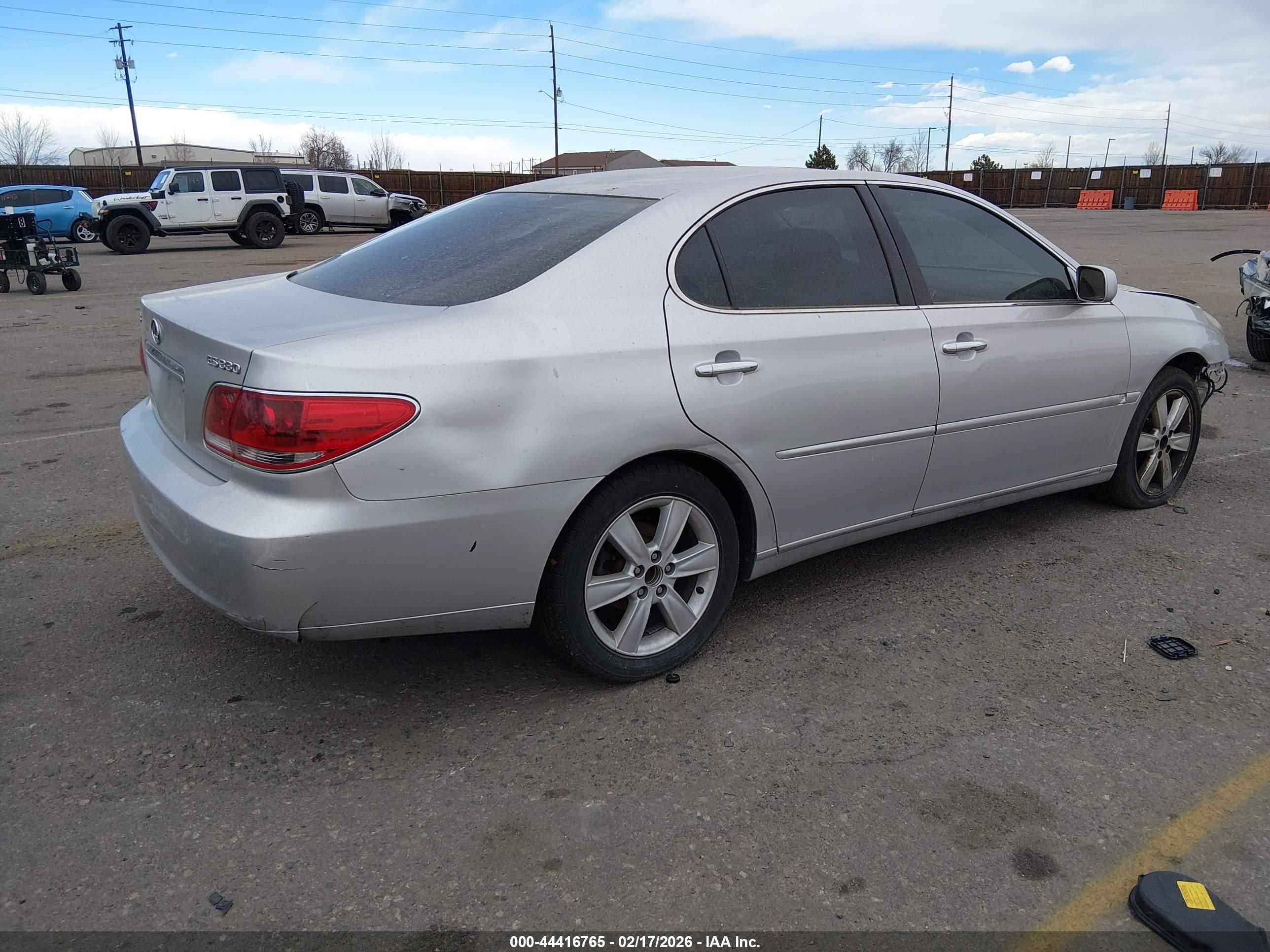 LEXUS ES image 4