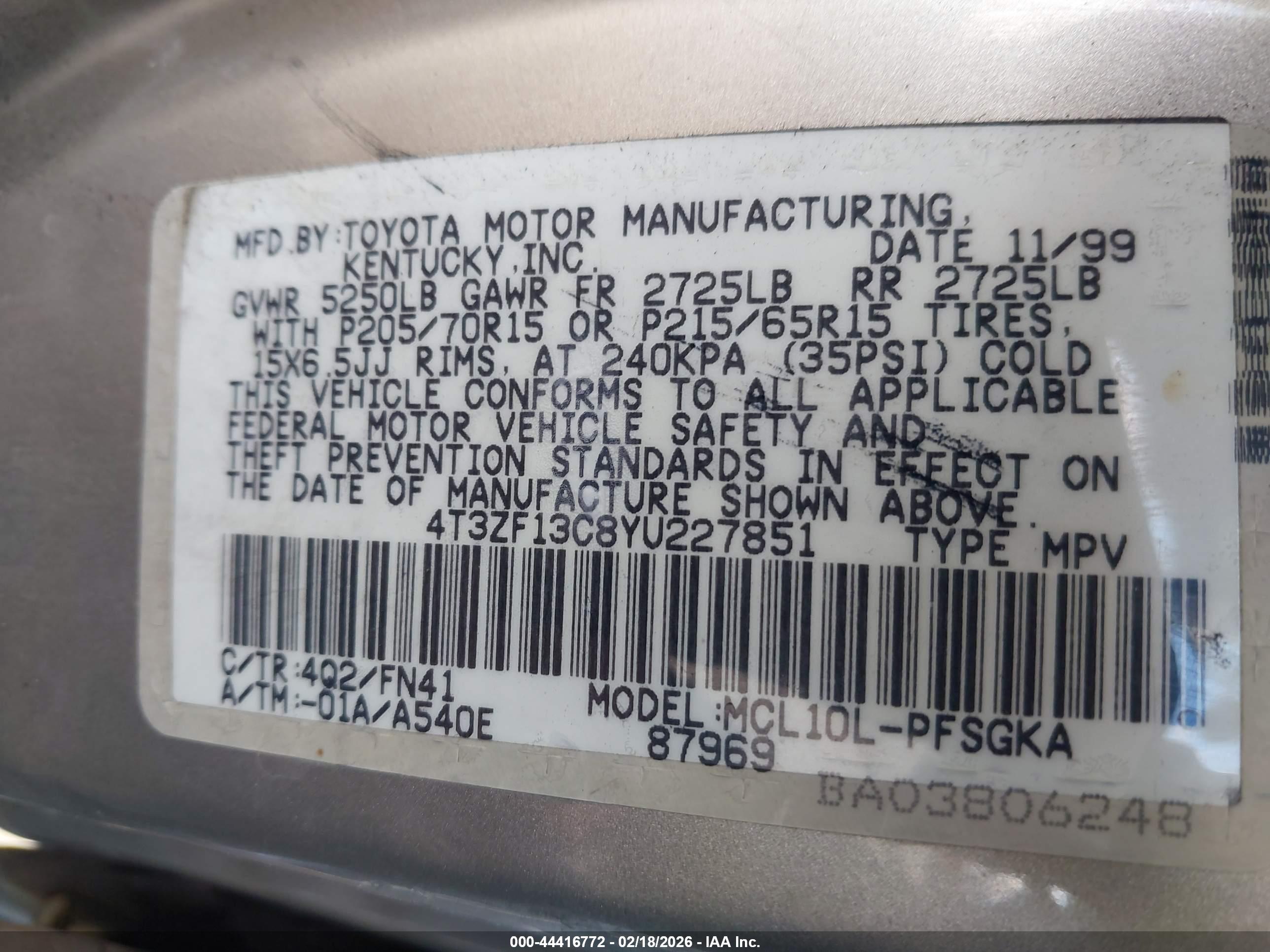 TOYOTA SIENNA image 9