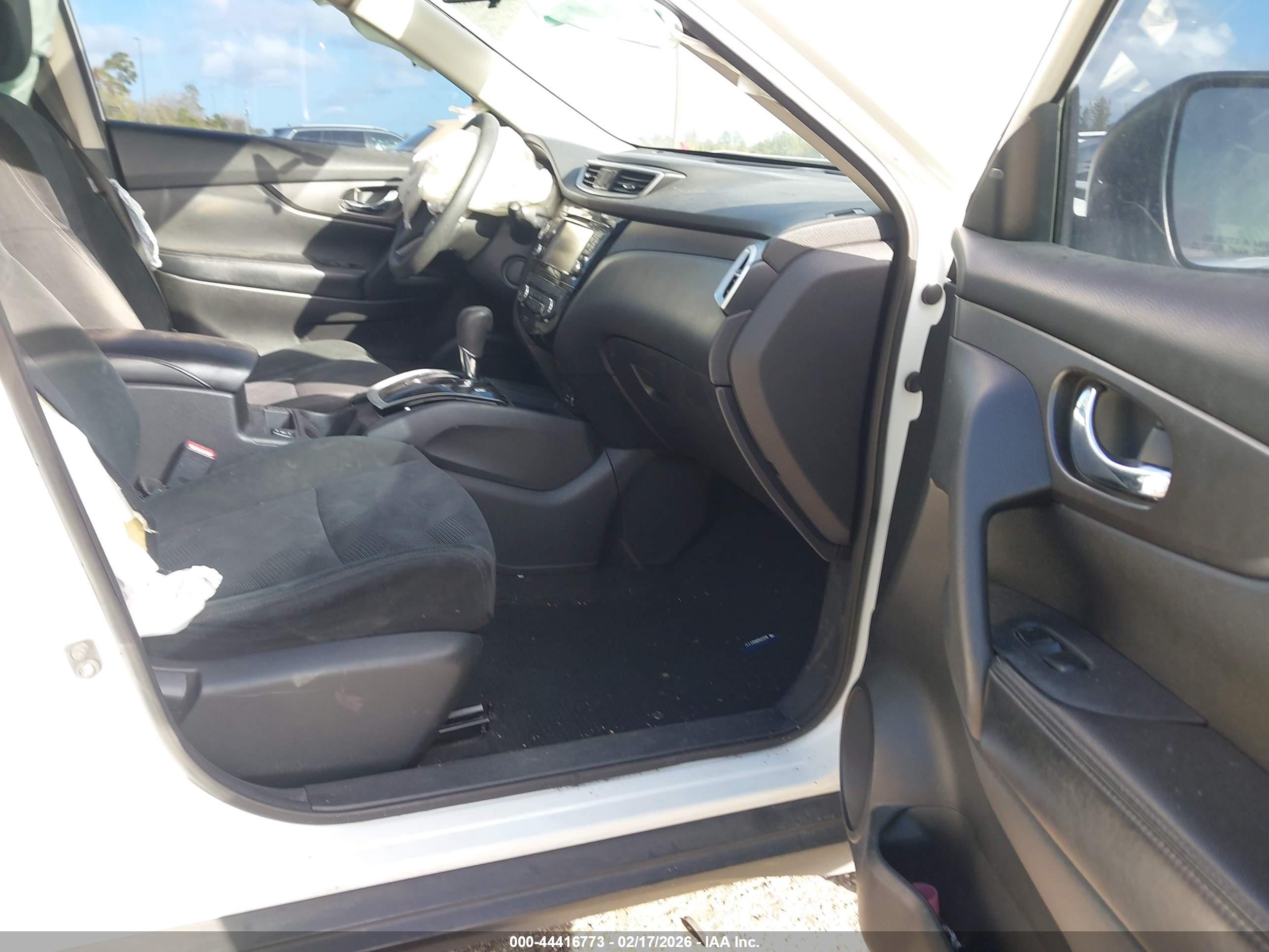 NISSAN ROGUE image 5