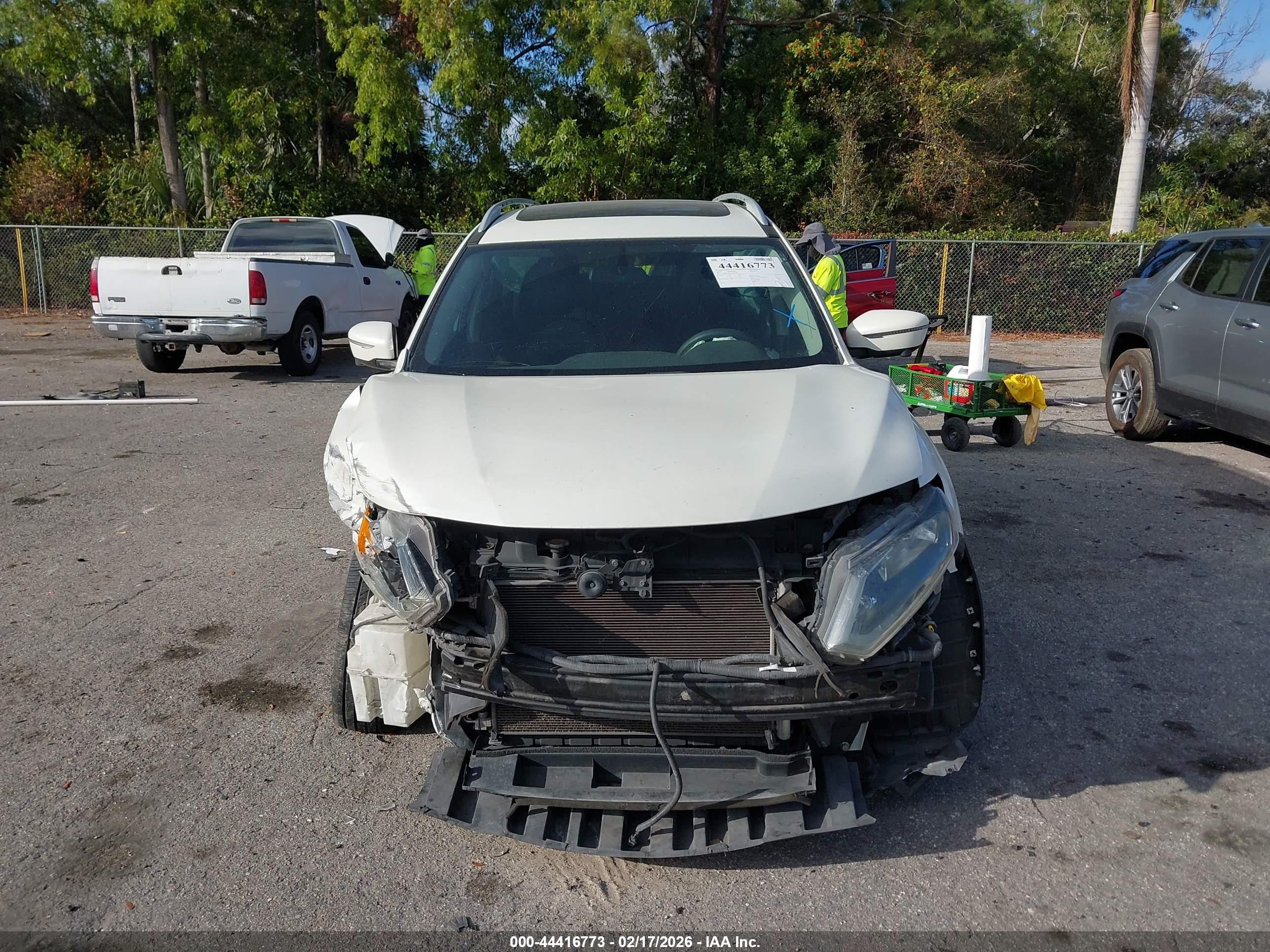 NISSAN ROGUE image 6