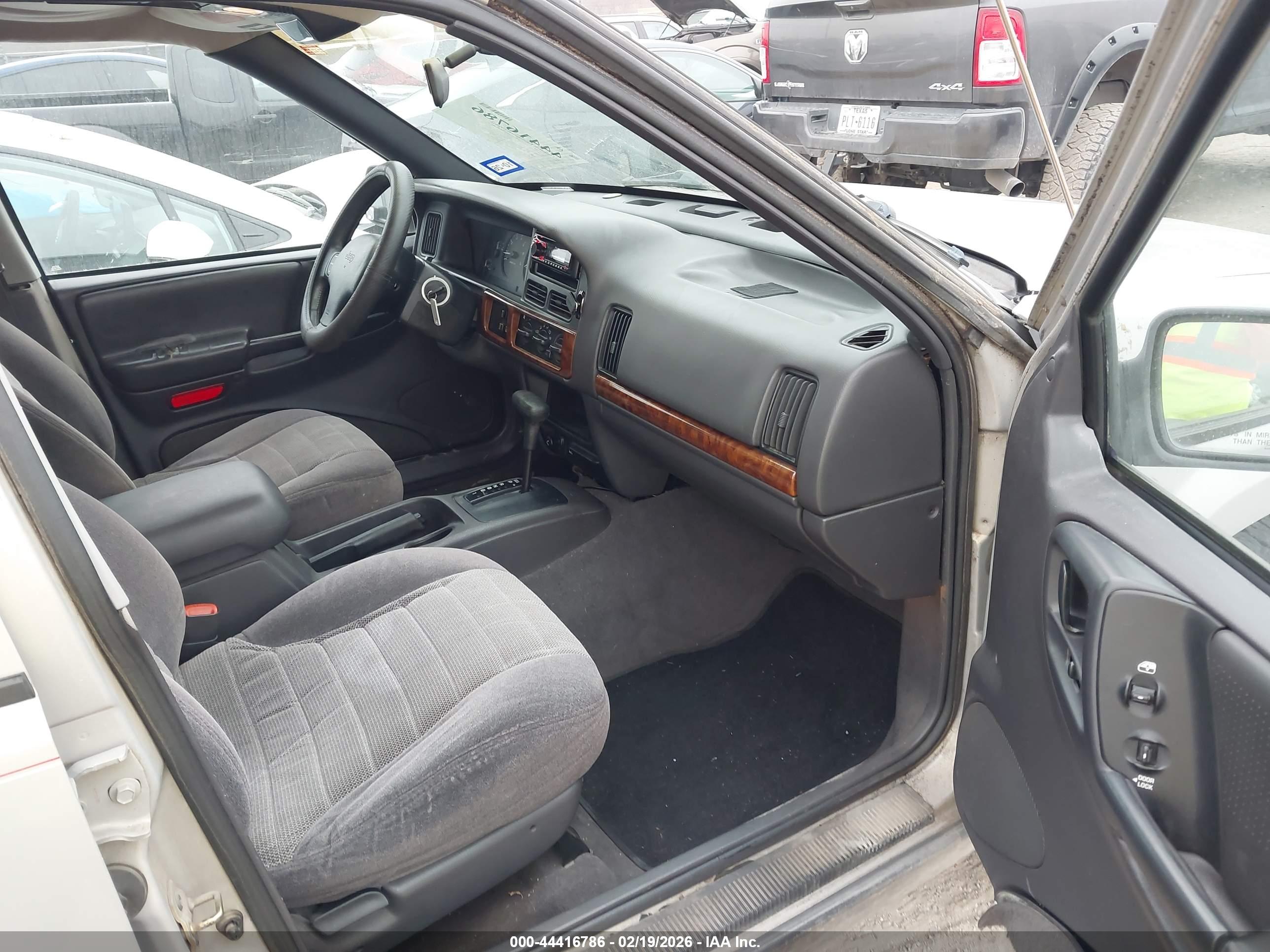 JEEP GRAND image 5