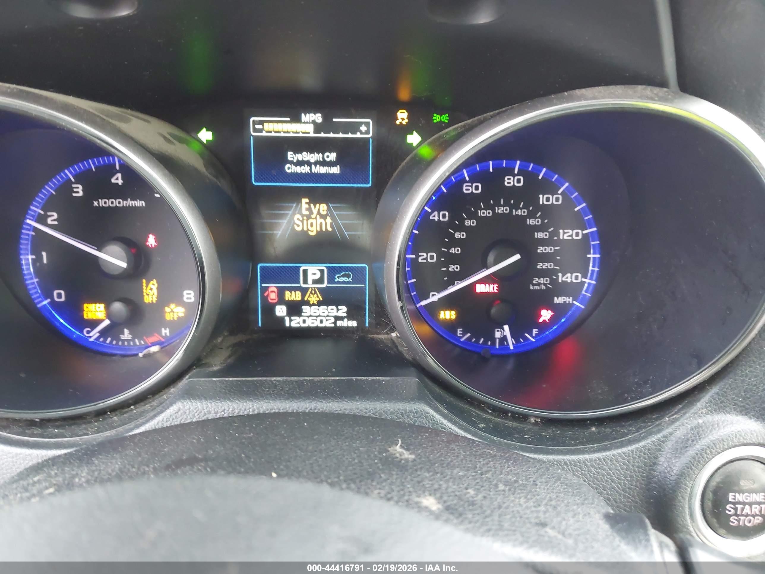SUBARU OUTBACK image 7