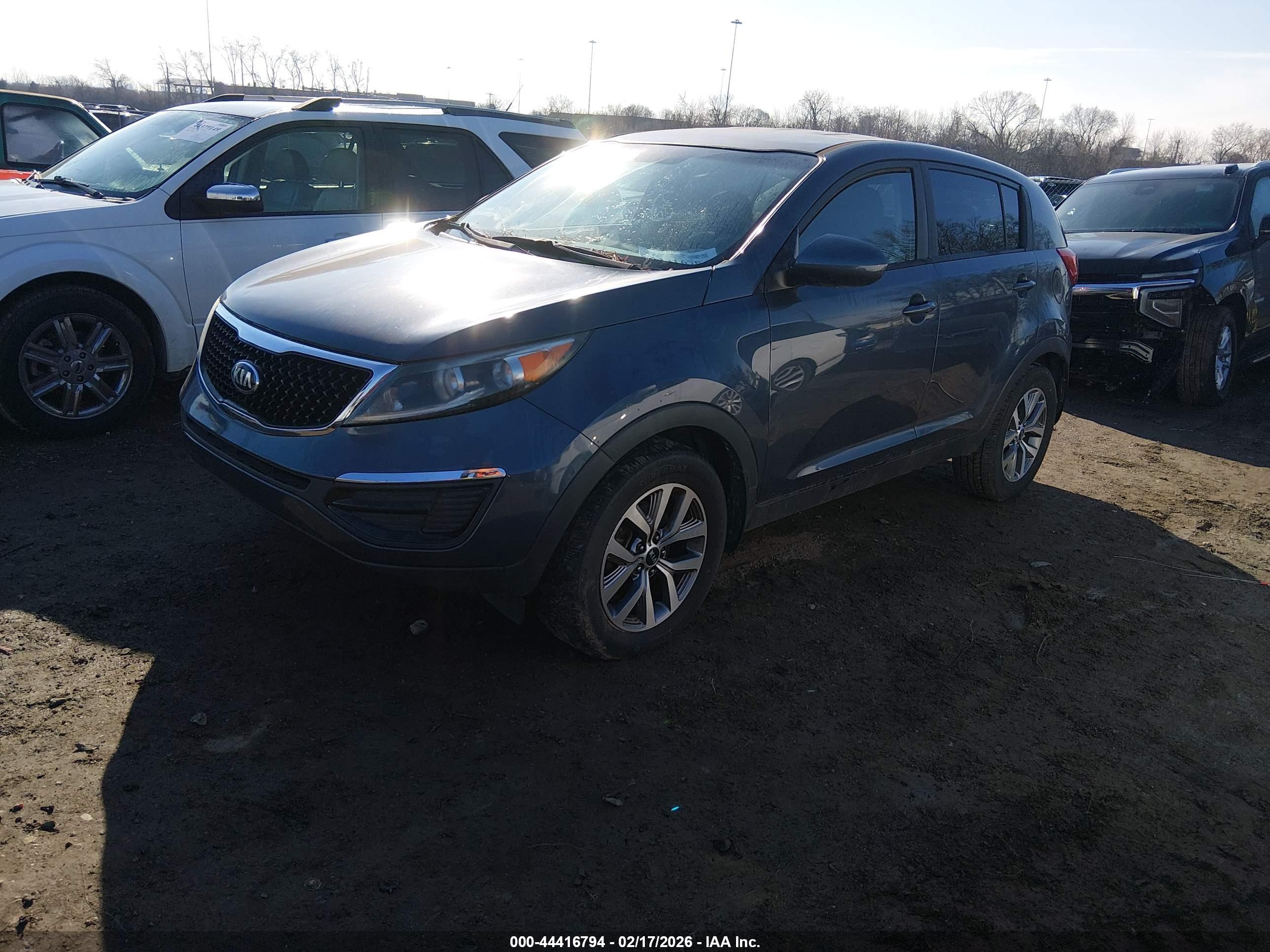 KIA SPORTAGE image 2