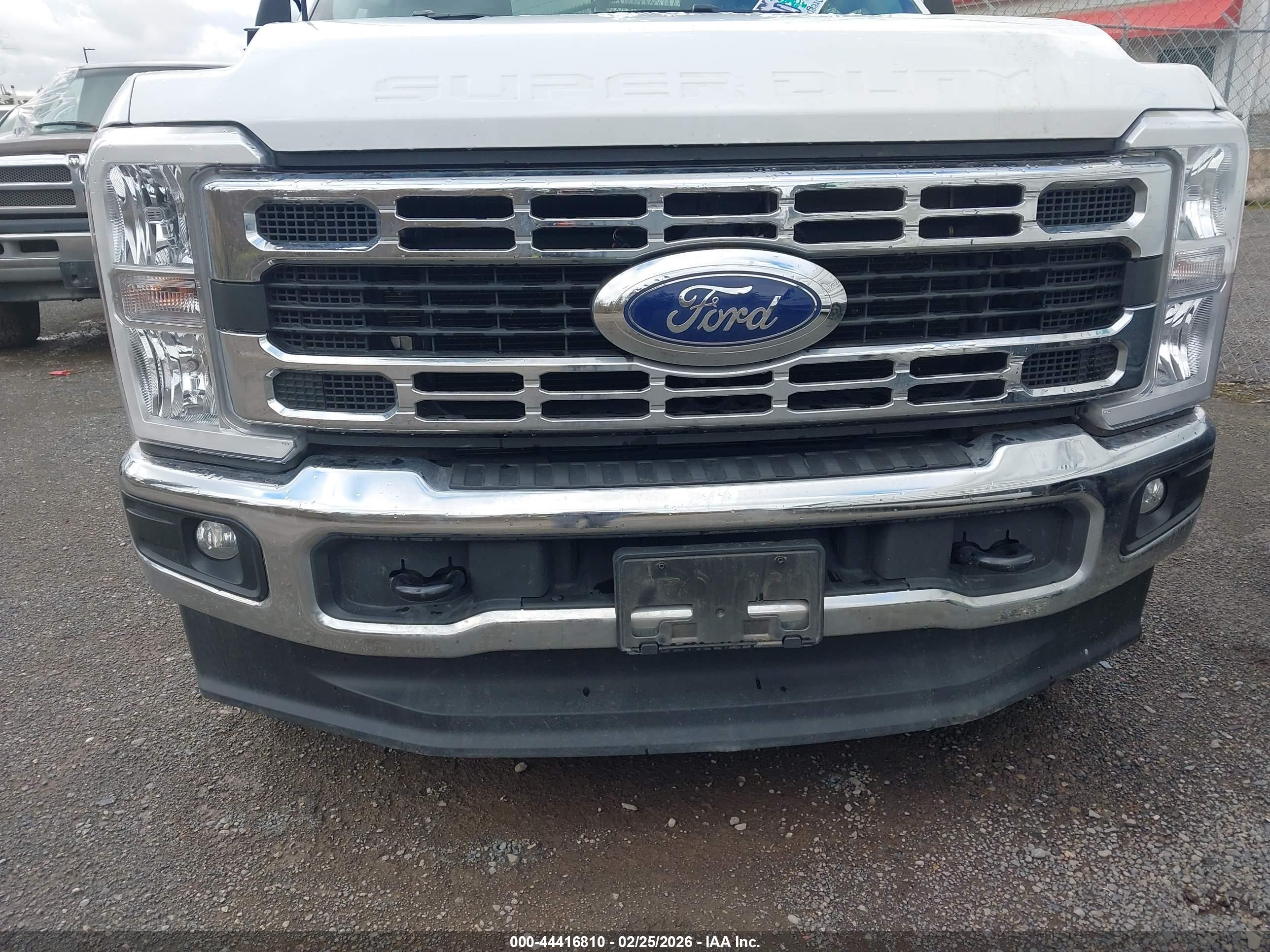 FORD F-250 image 6