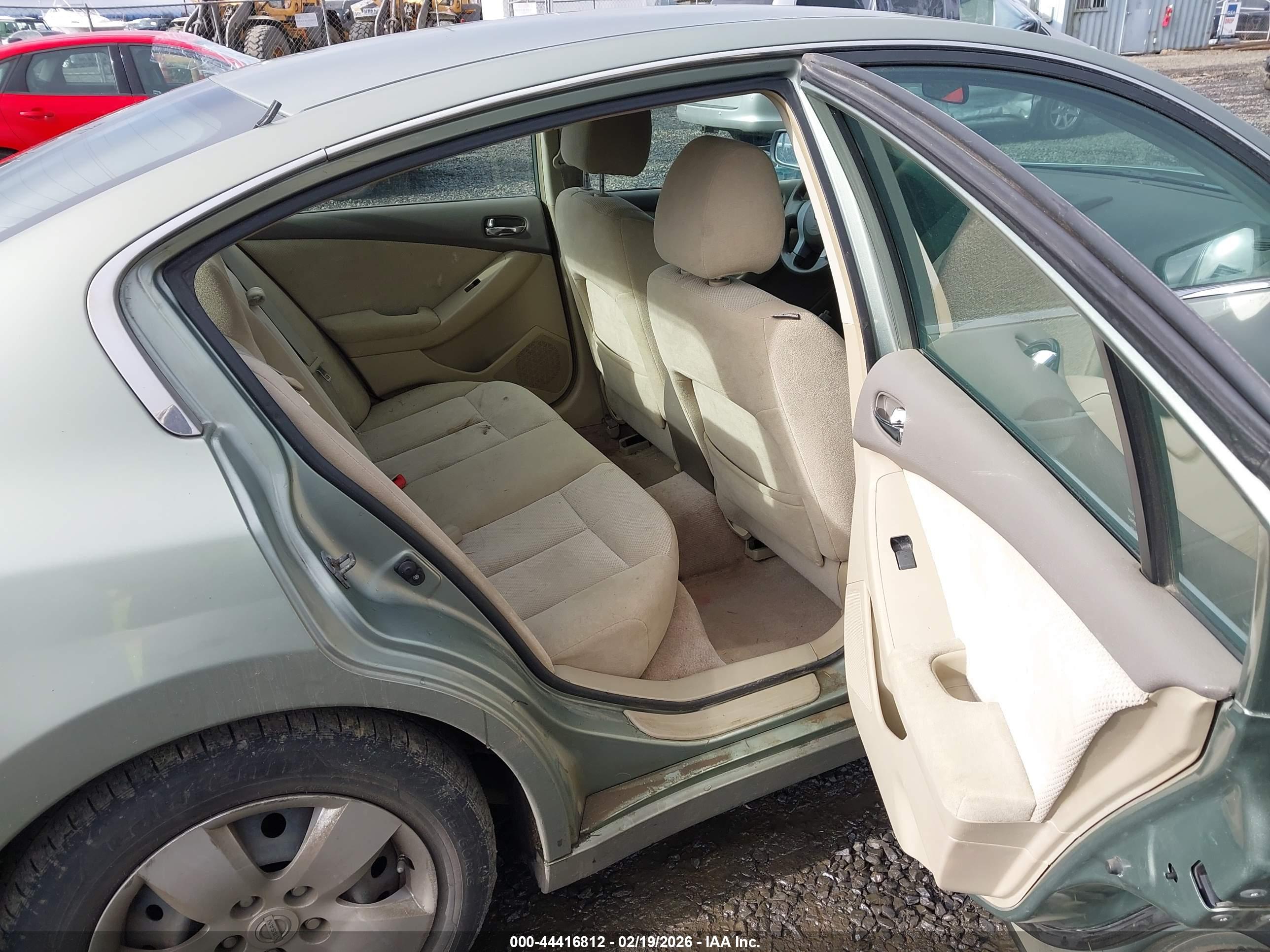NISSAN ALTIMA image 8