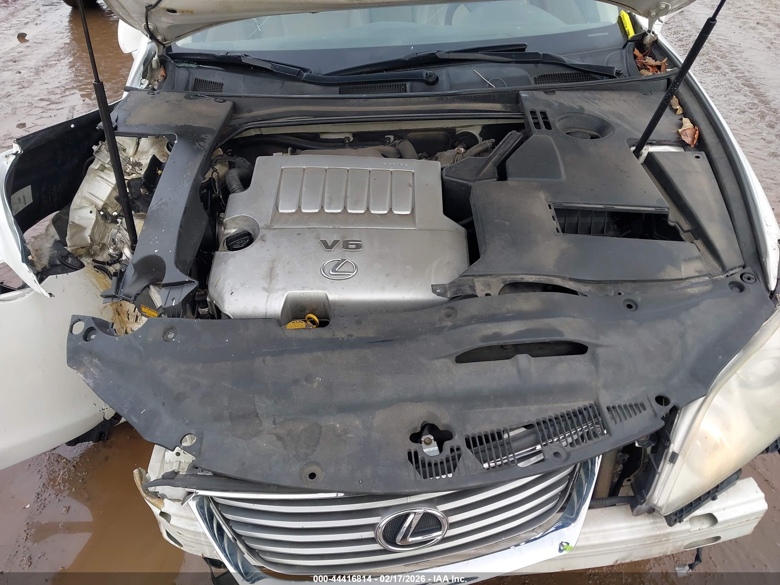 LEXUS ES image 10